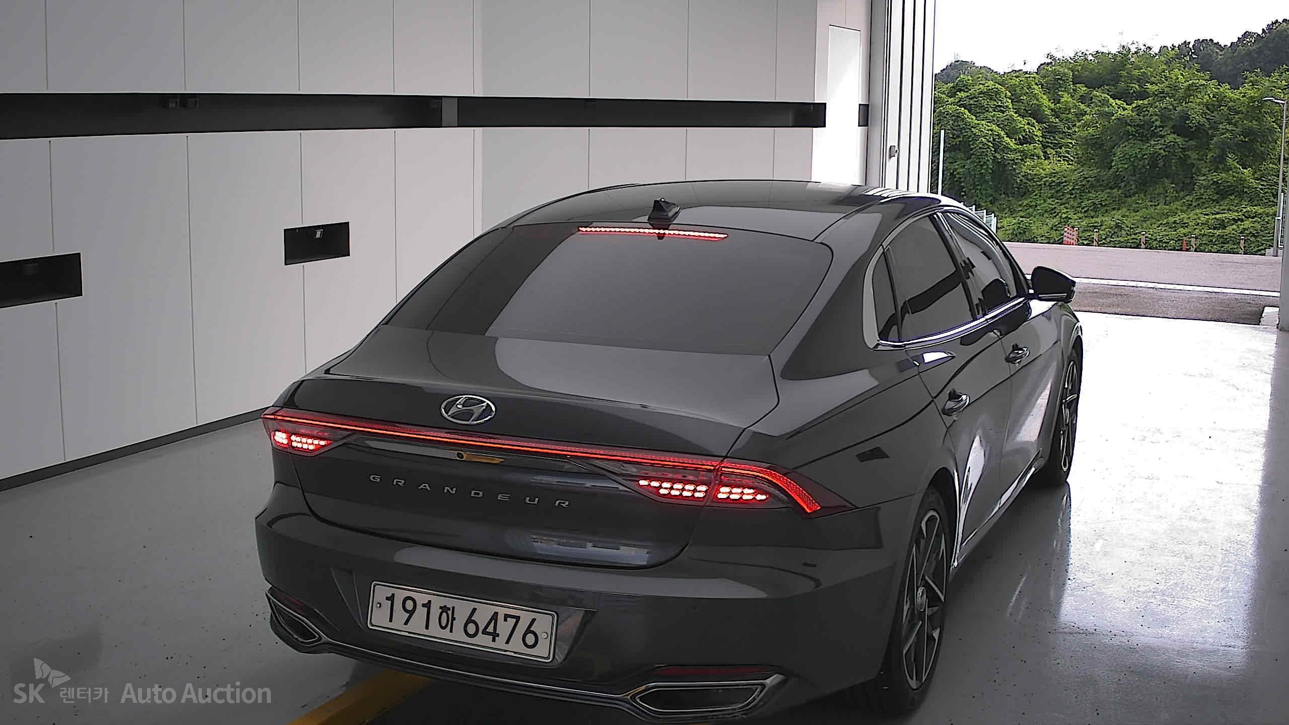 2022 - hyundai grandeur