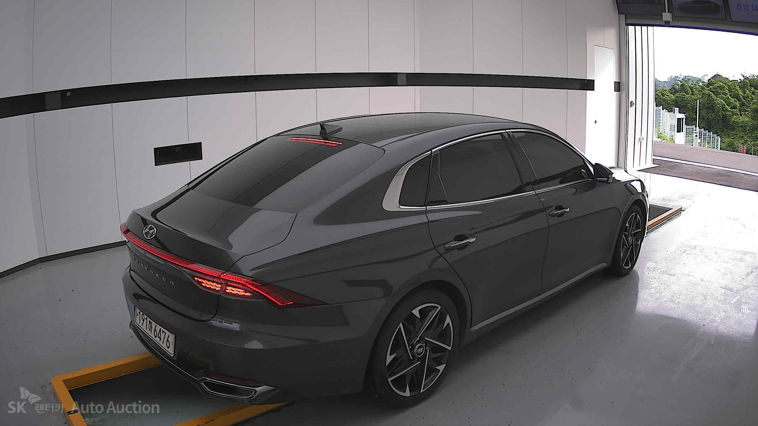 2022 - hyundai grandeur