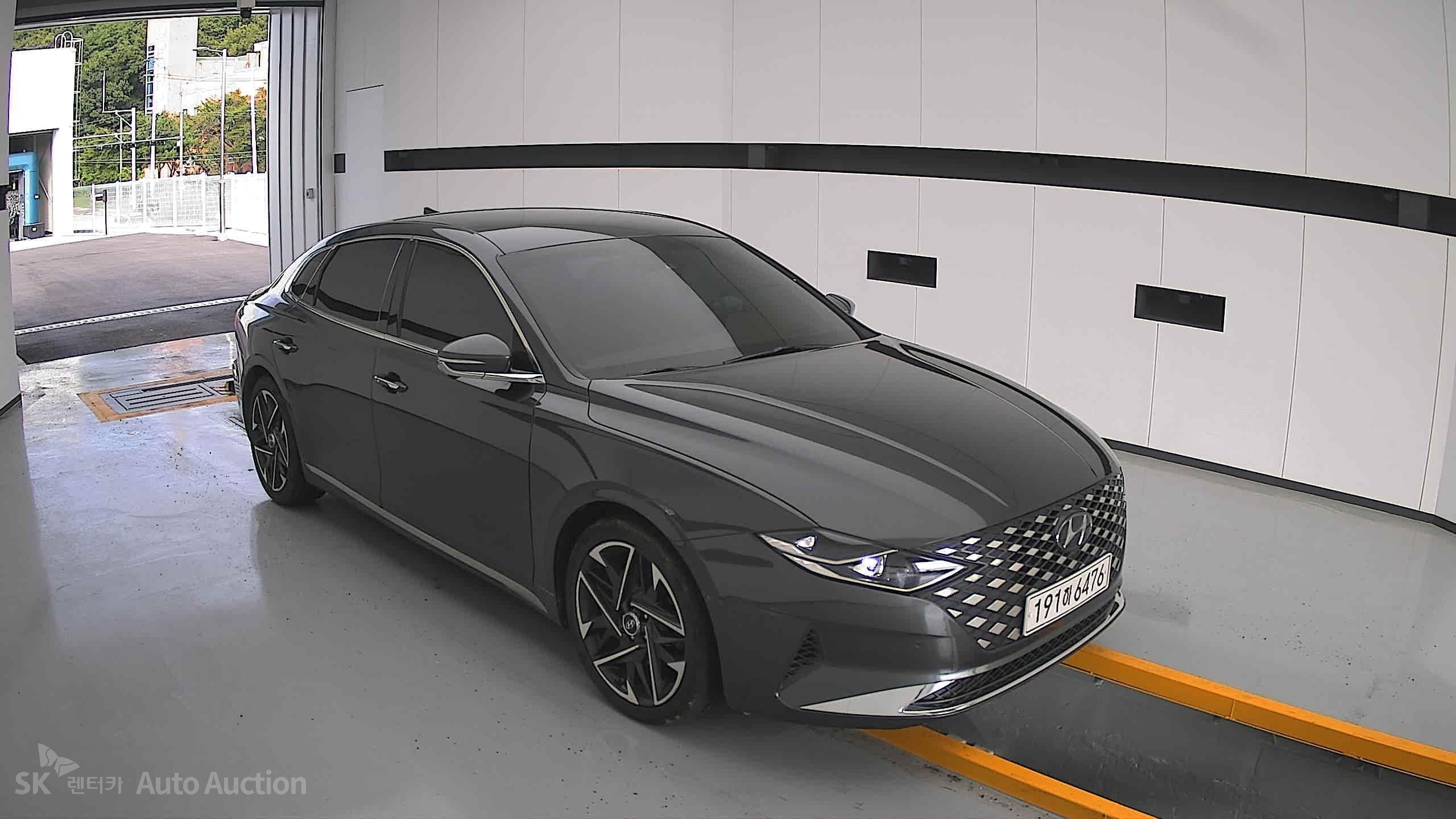 2022 - hyundai grandeur