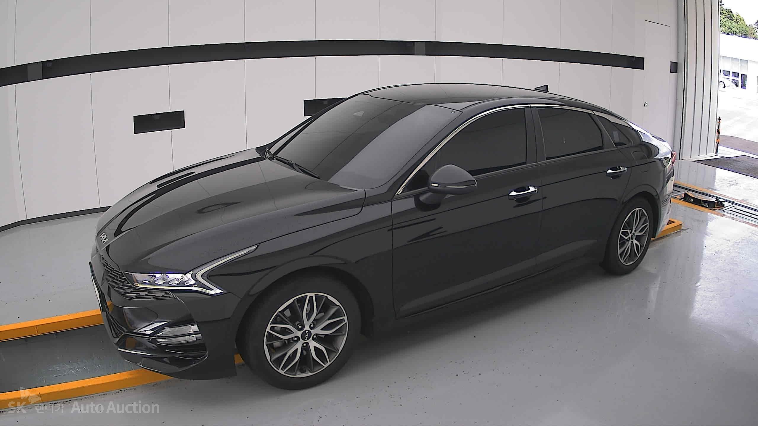 2022 - kia k5