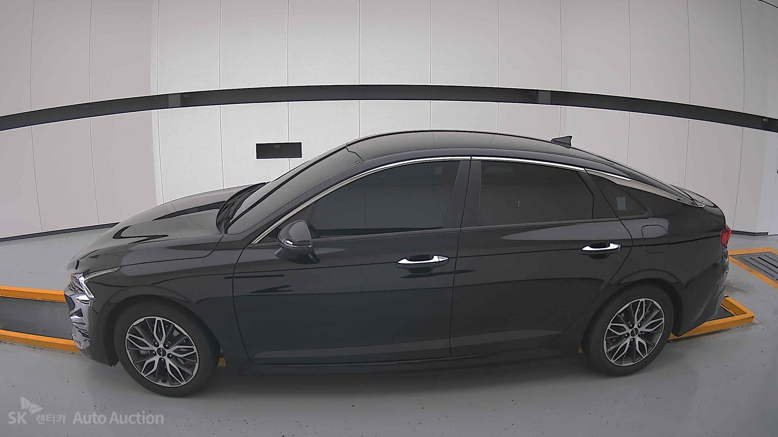 2022 - kia k5