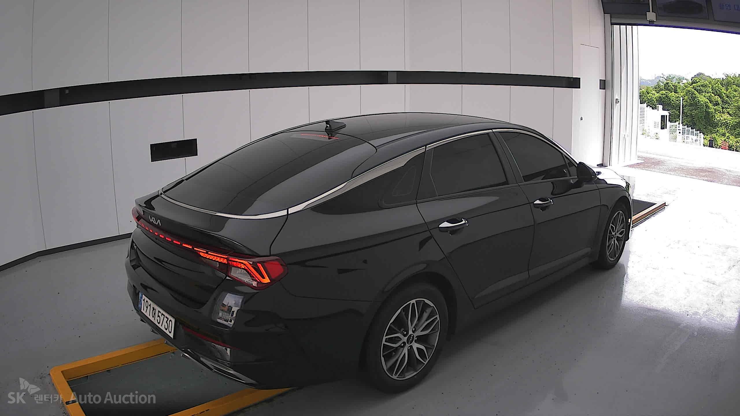 2022 - kia k5
