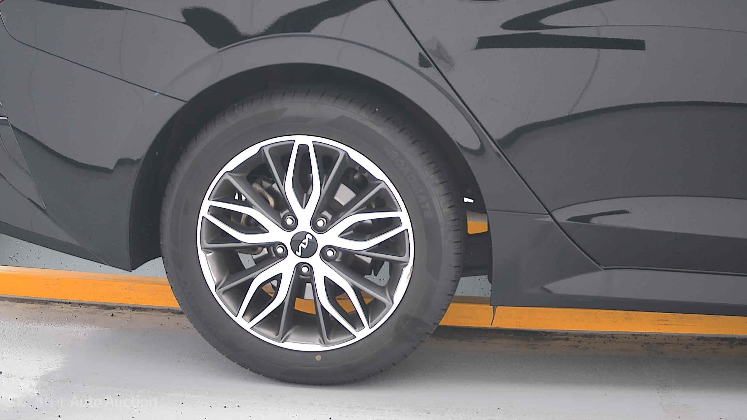 2022 - kia k5