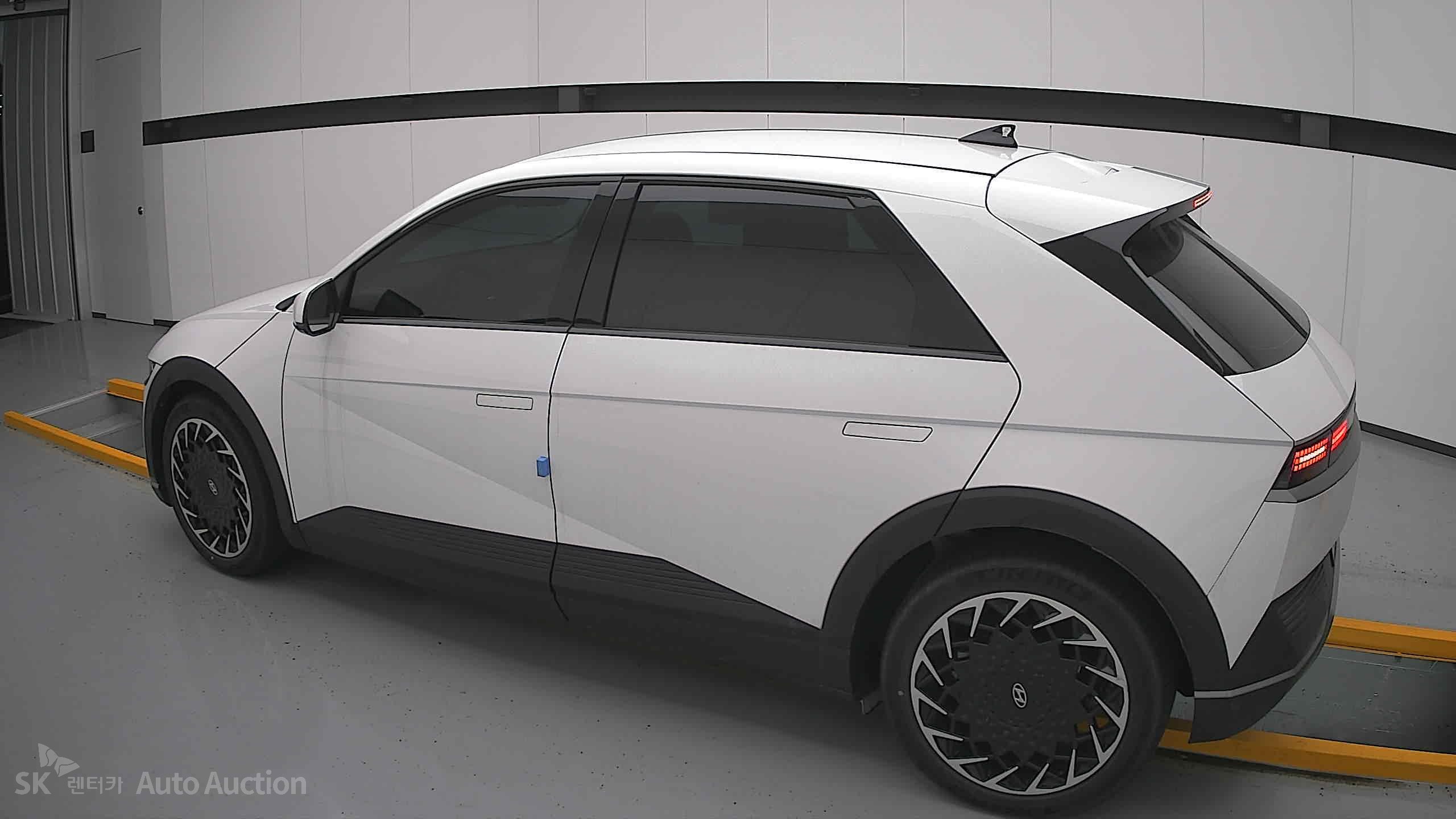 2023 - hyundai ioniq