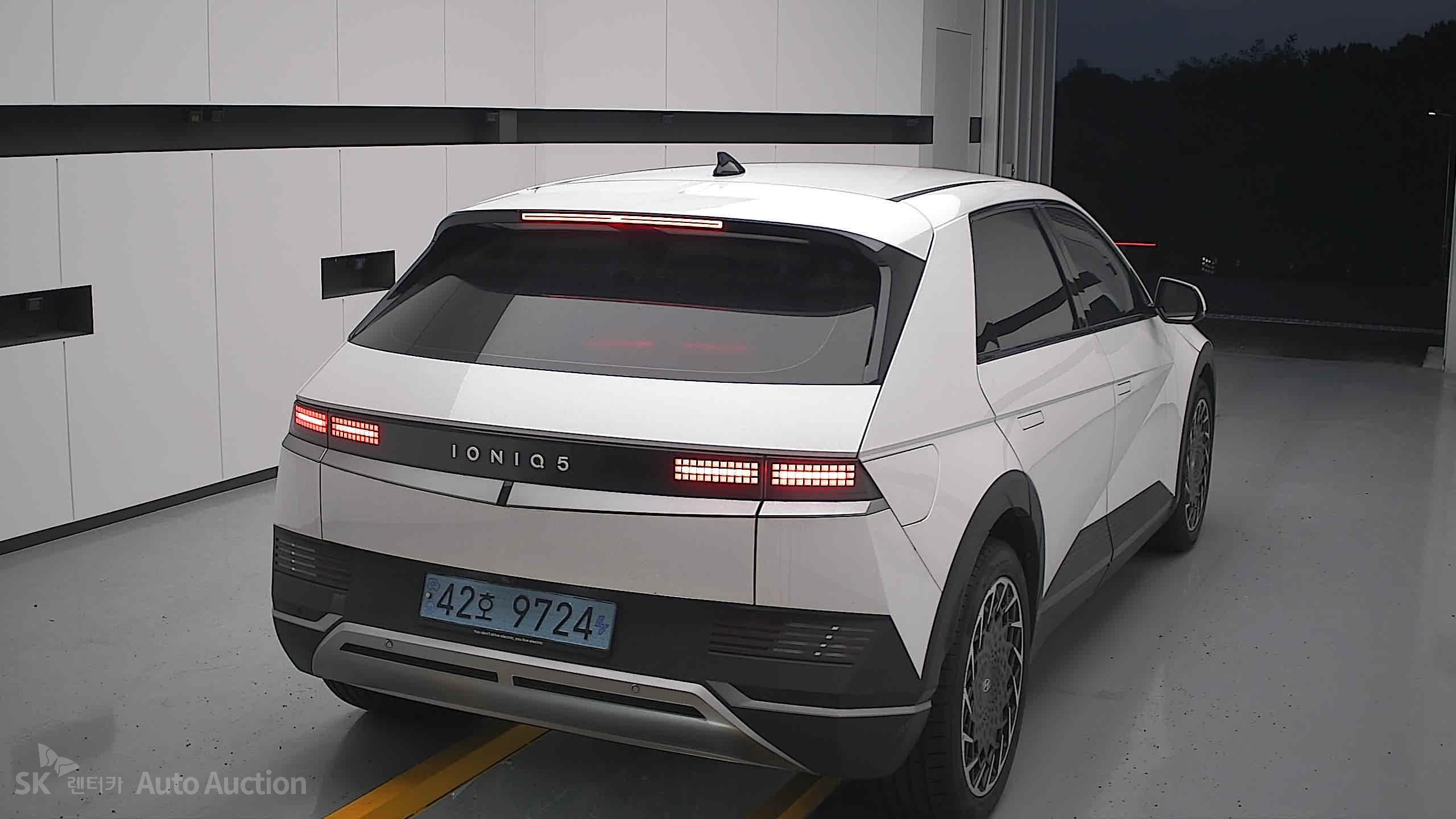 2023 - hyundai ioniq