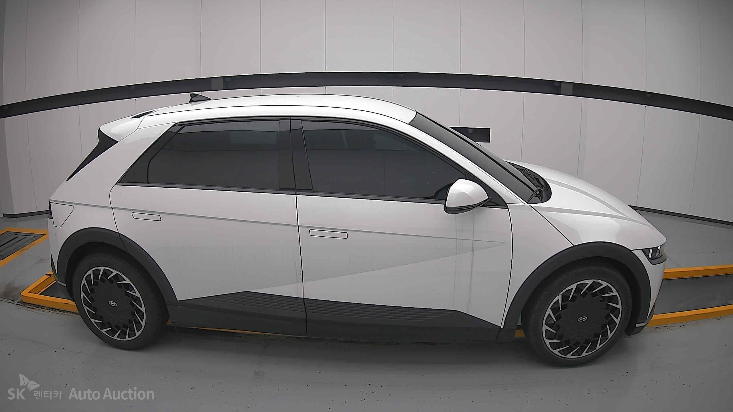 2023 - hyundai ioniq