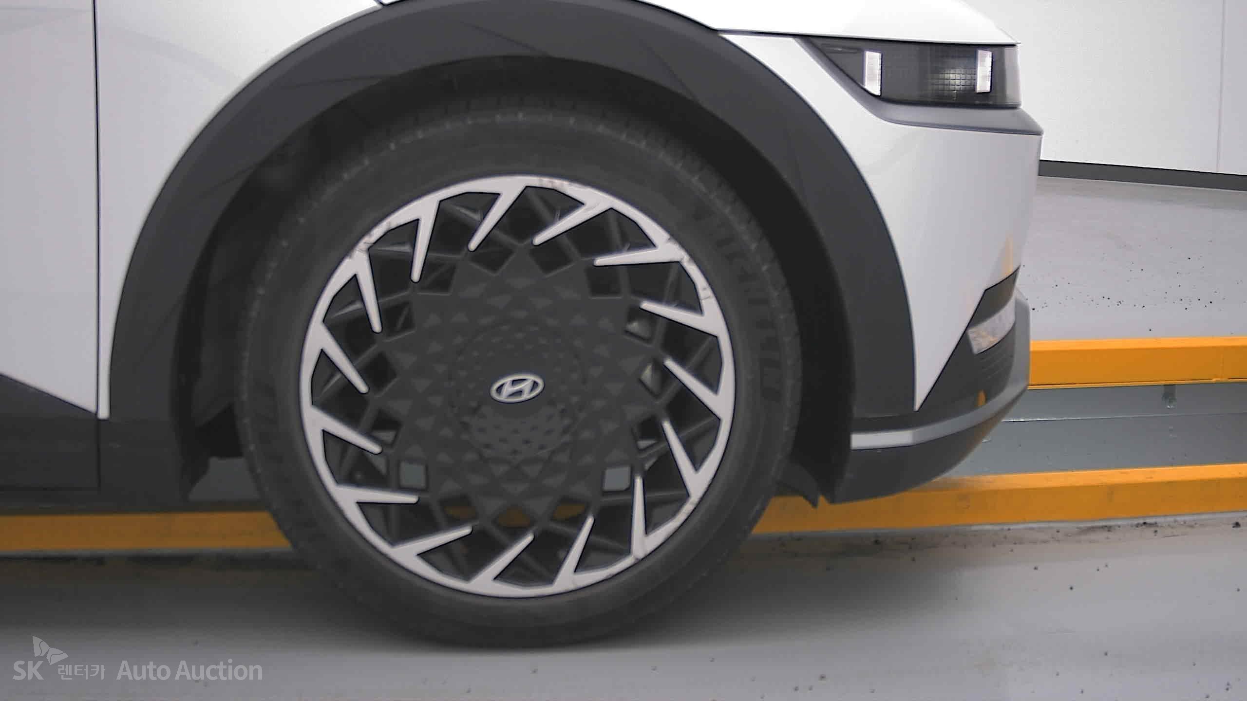 2023 - hyundai ioniq