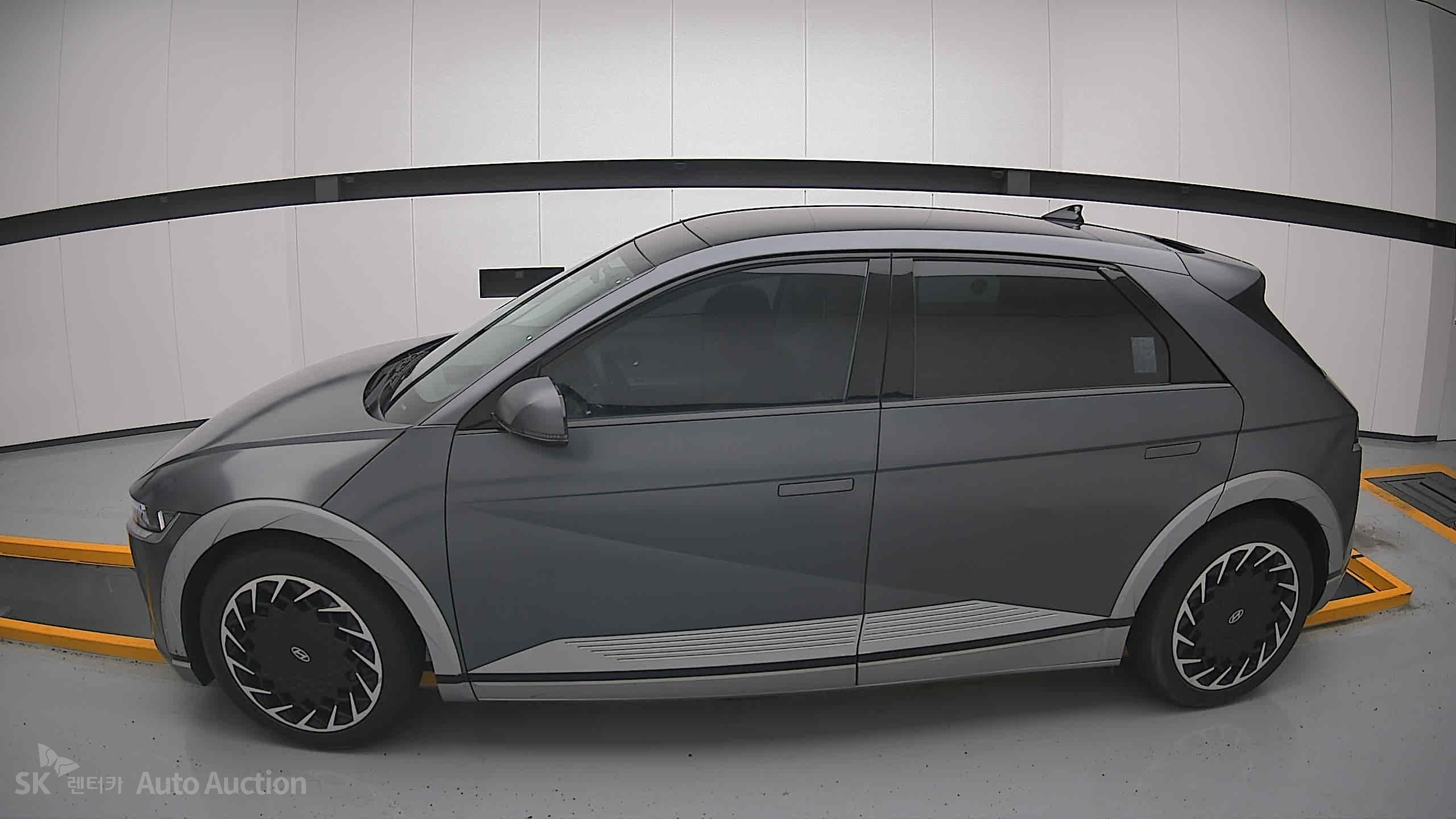 2023 - hyundai ioniq