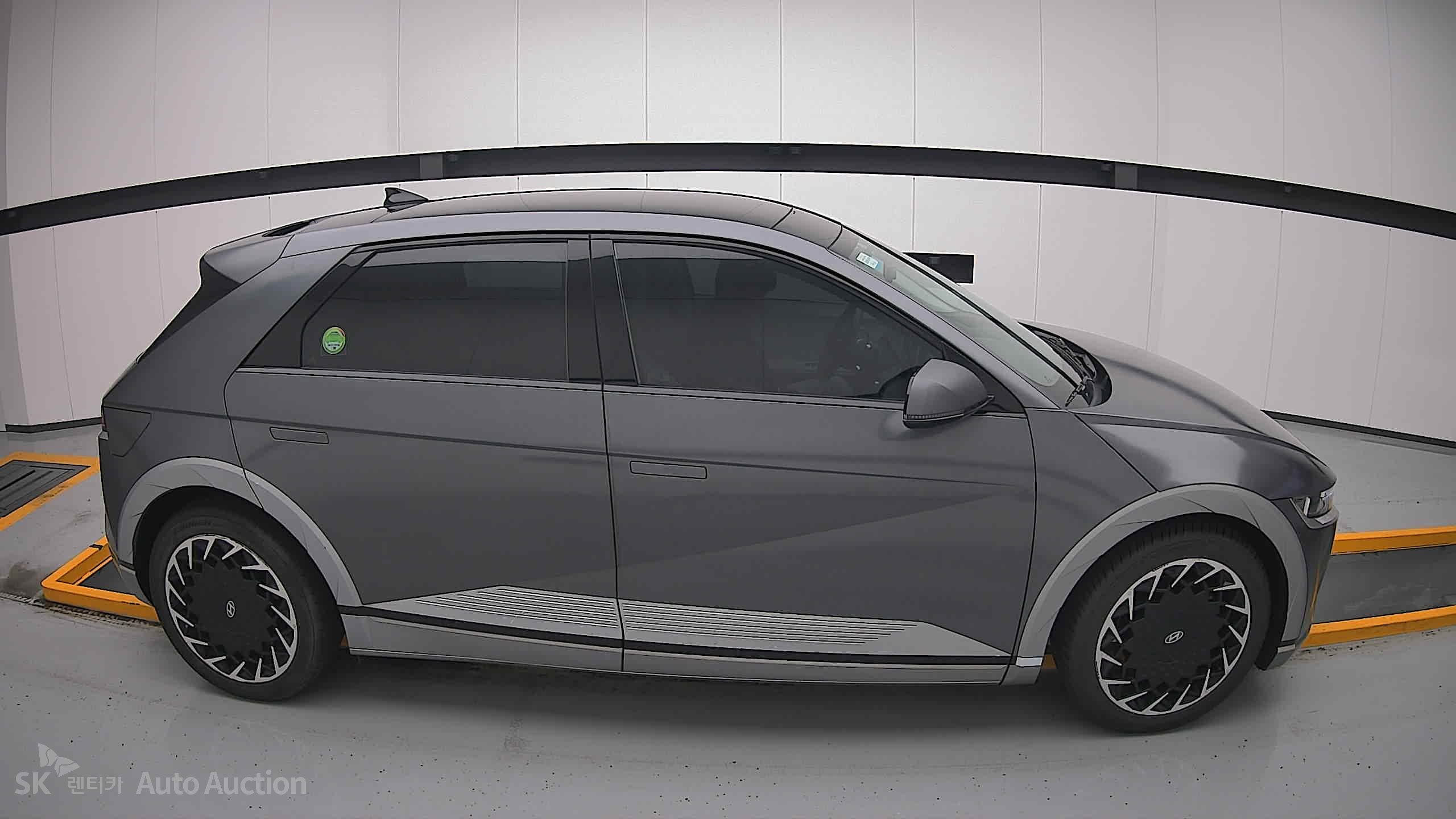 2023 - hyundai ioniq