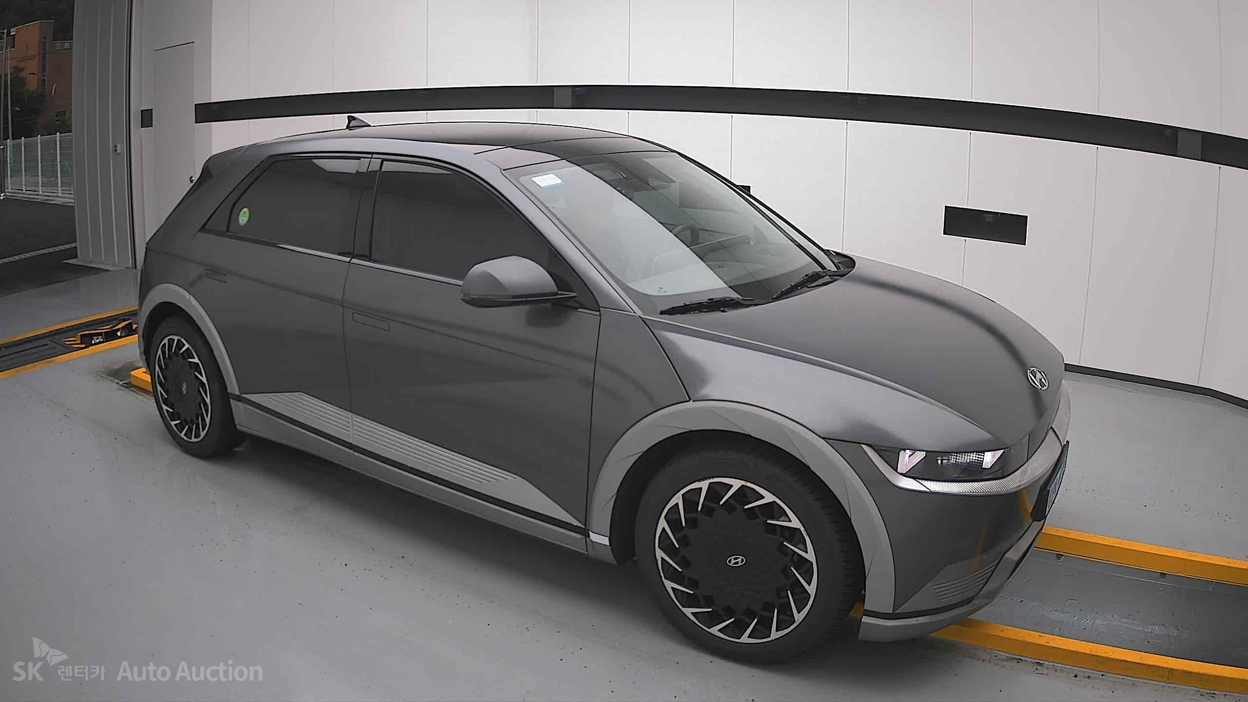 2023 - hyundai ioniq