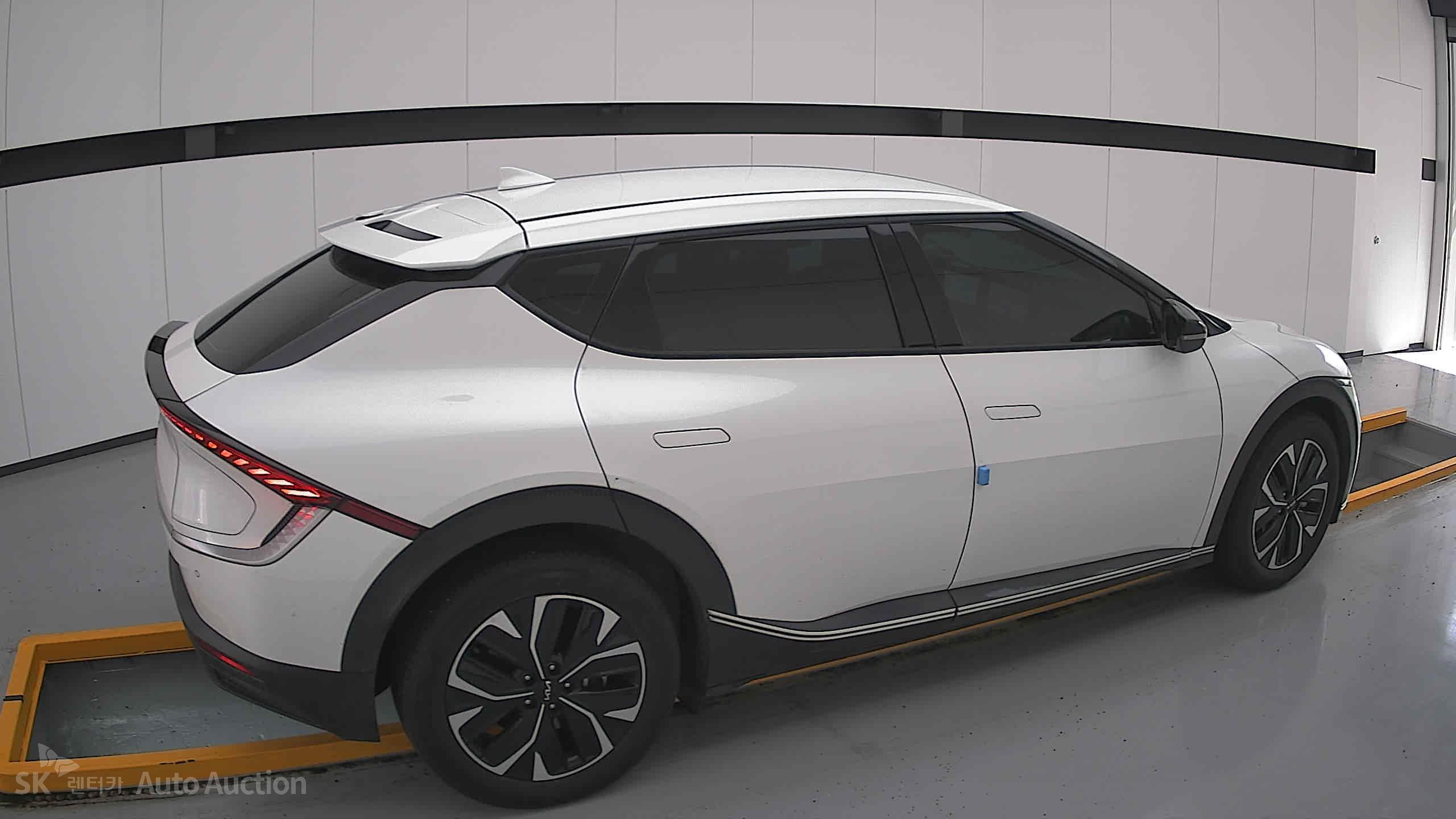 2022 - kia ev6