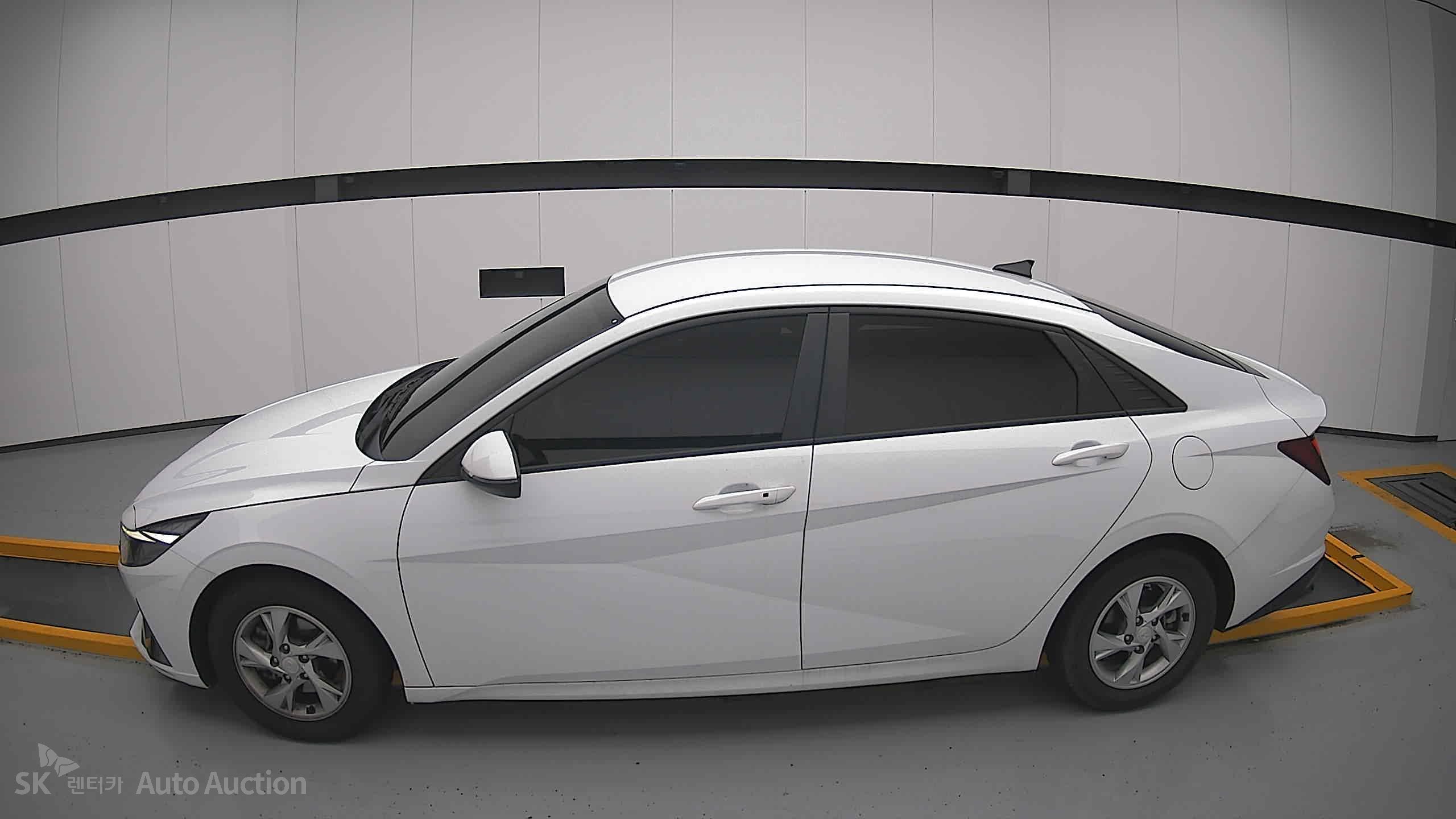 2021 - hyundai avante