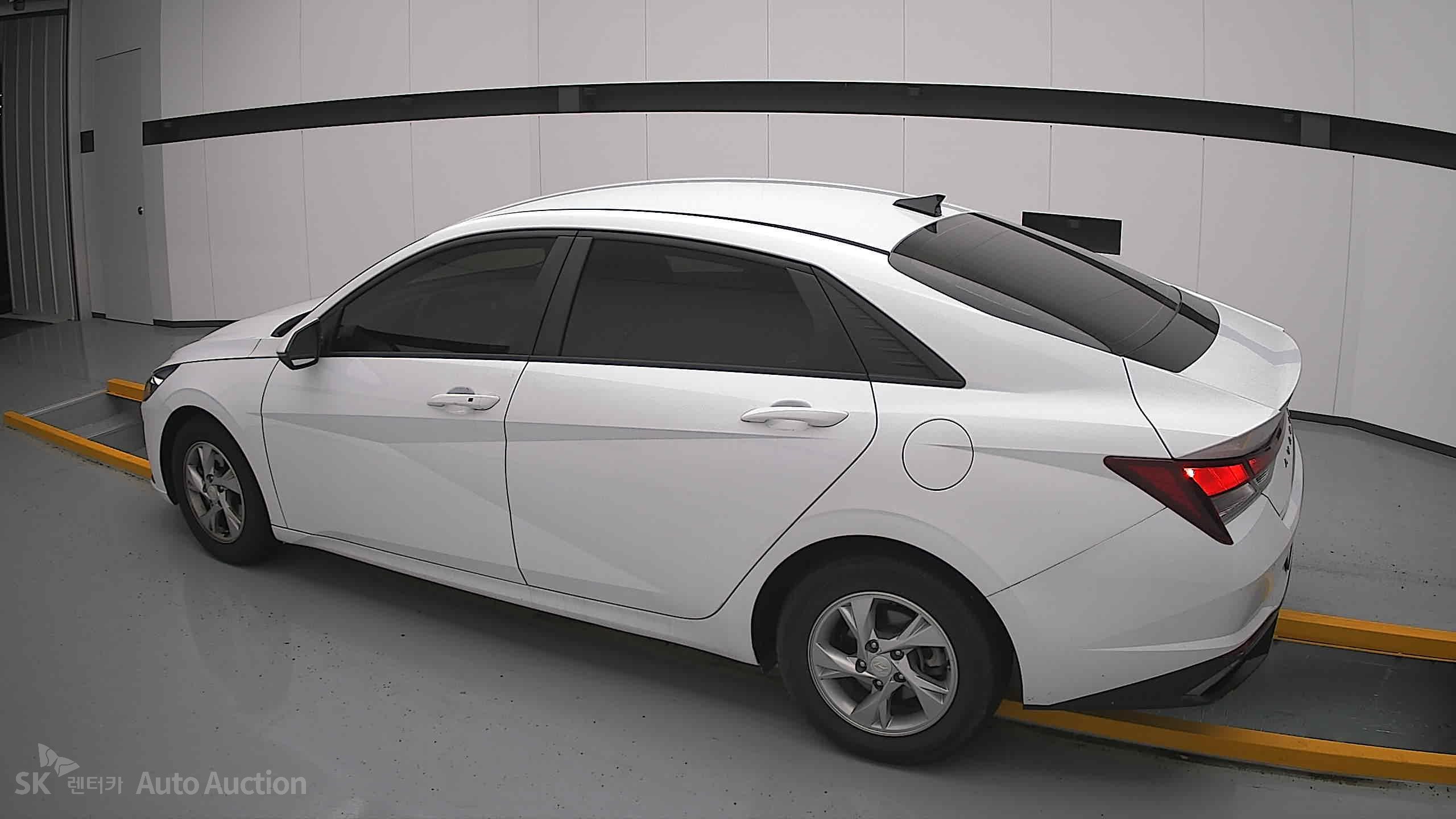 2021 - hyundai avante