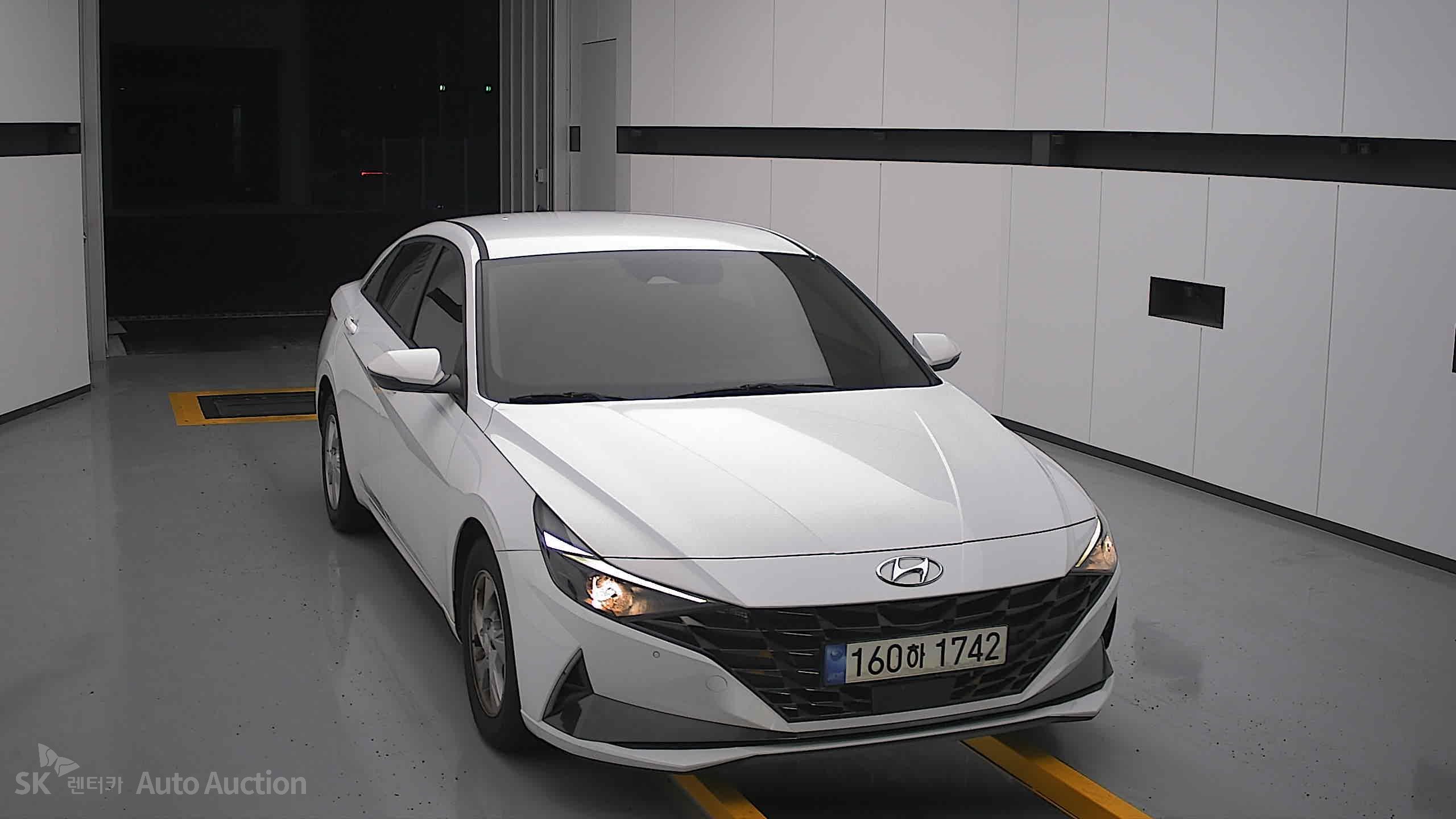 2021 - hyundai avante