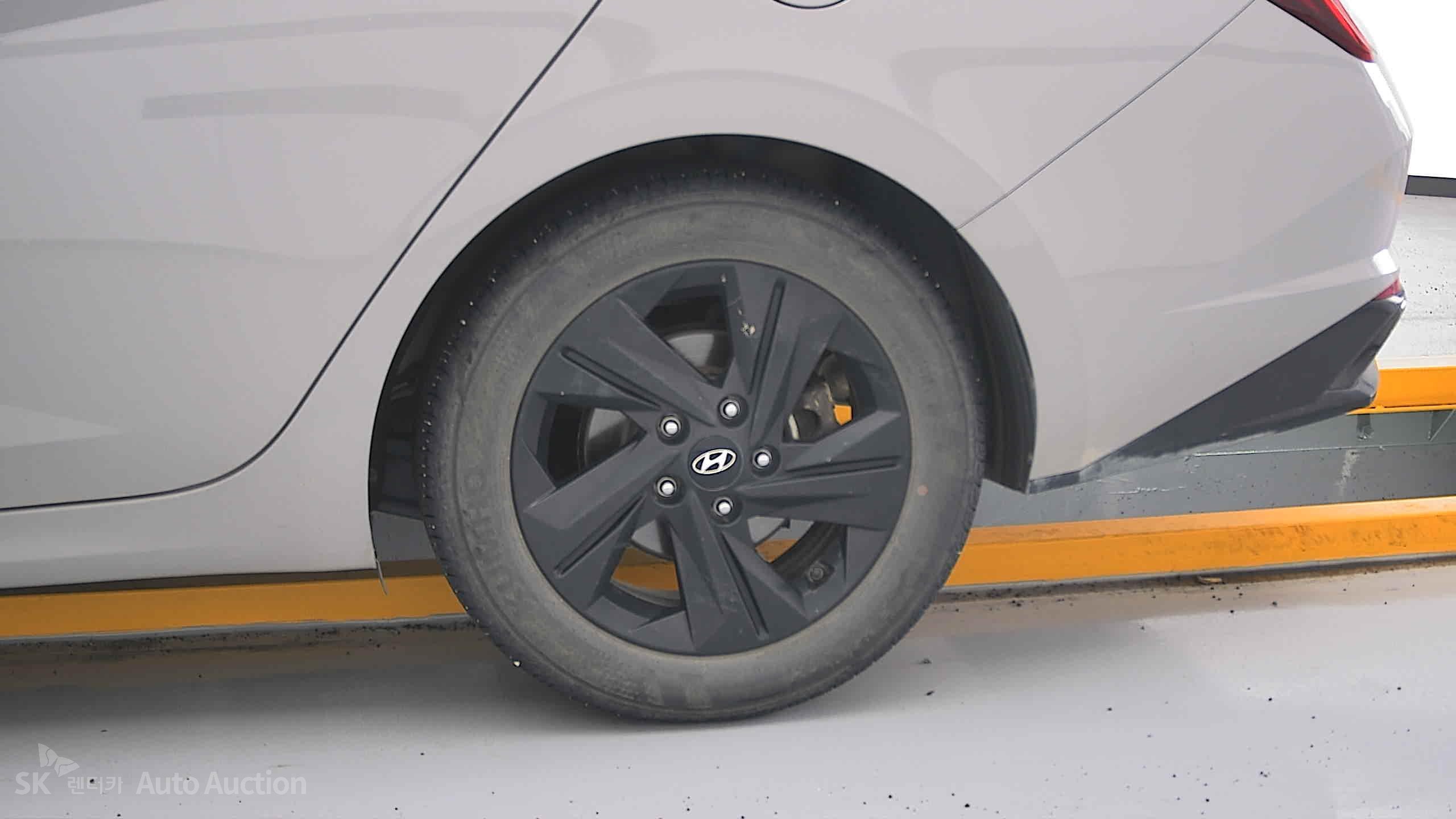2023 - hyundai avante