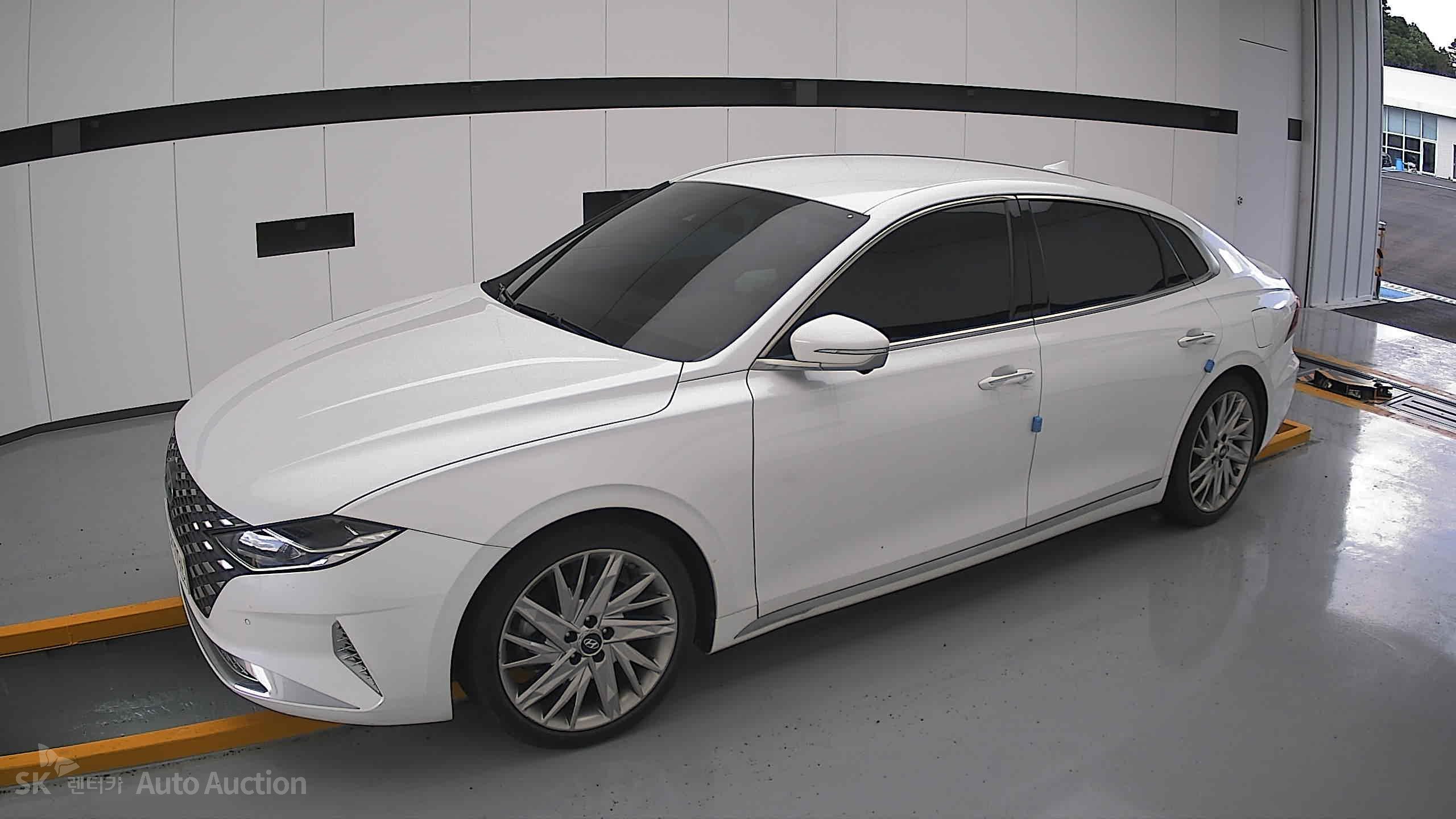 2021 - hyundai grandeur