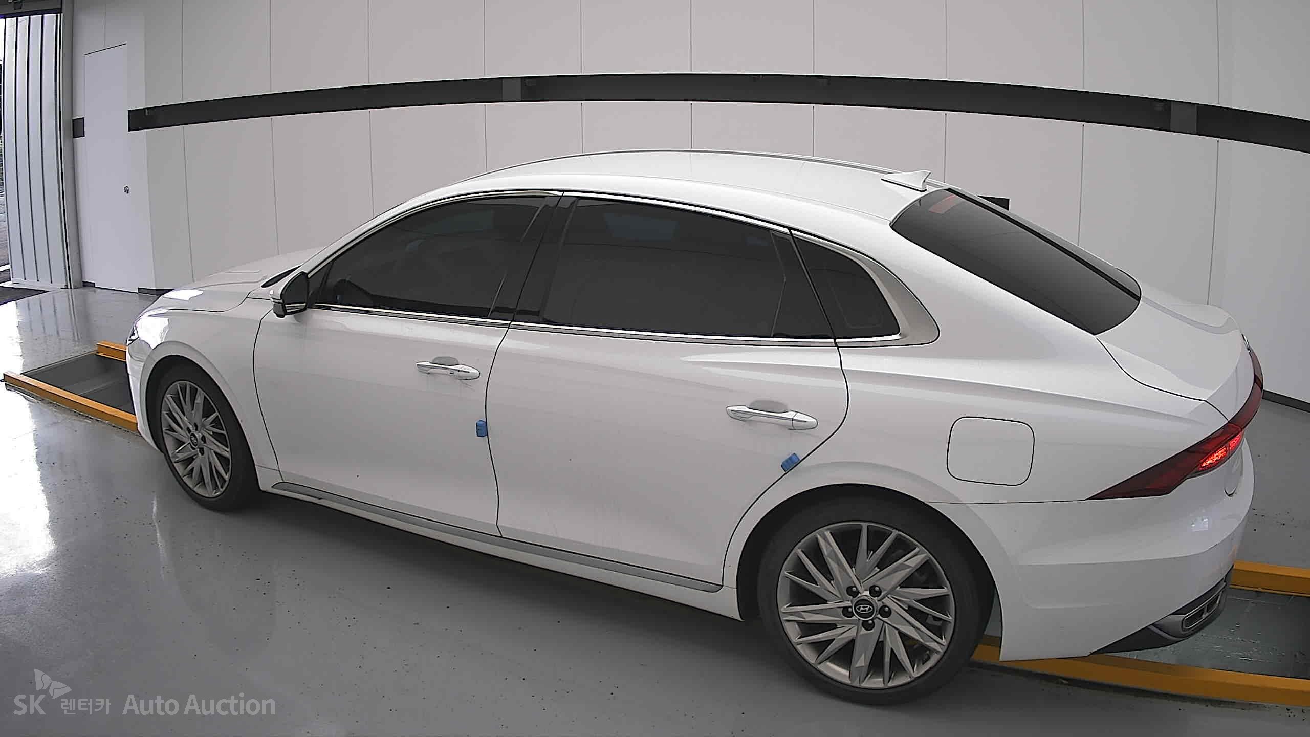2021 - hyundai grandeur