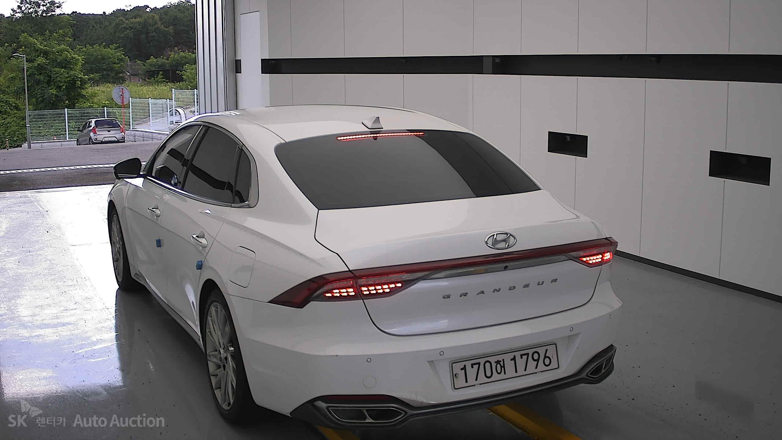 2021 - hyundai grandeur
