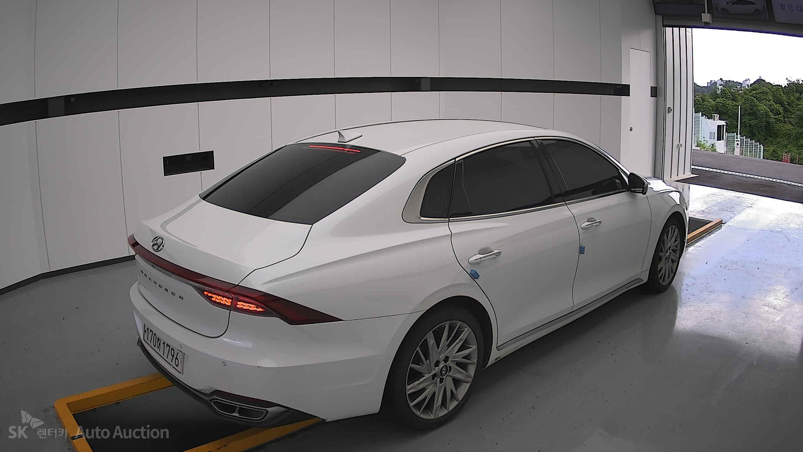 2021 - hyundai grandeur