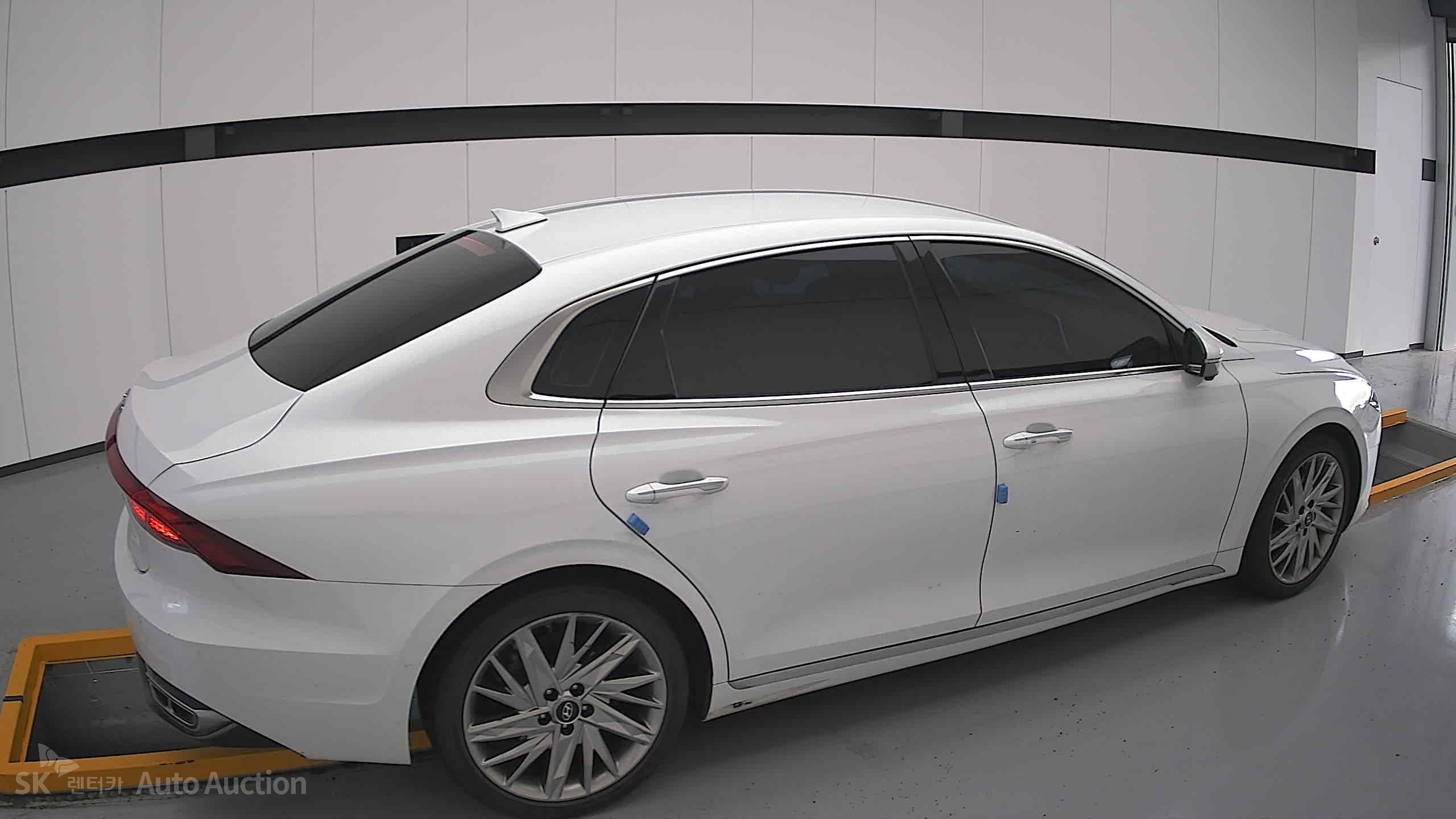 2021 - hyundai grandeur