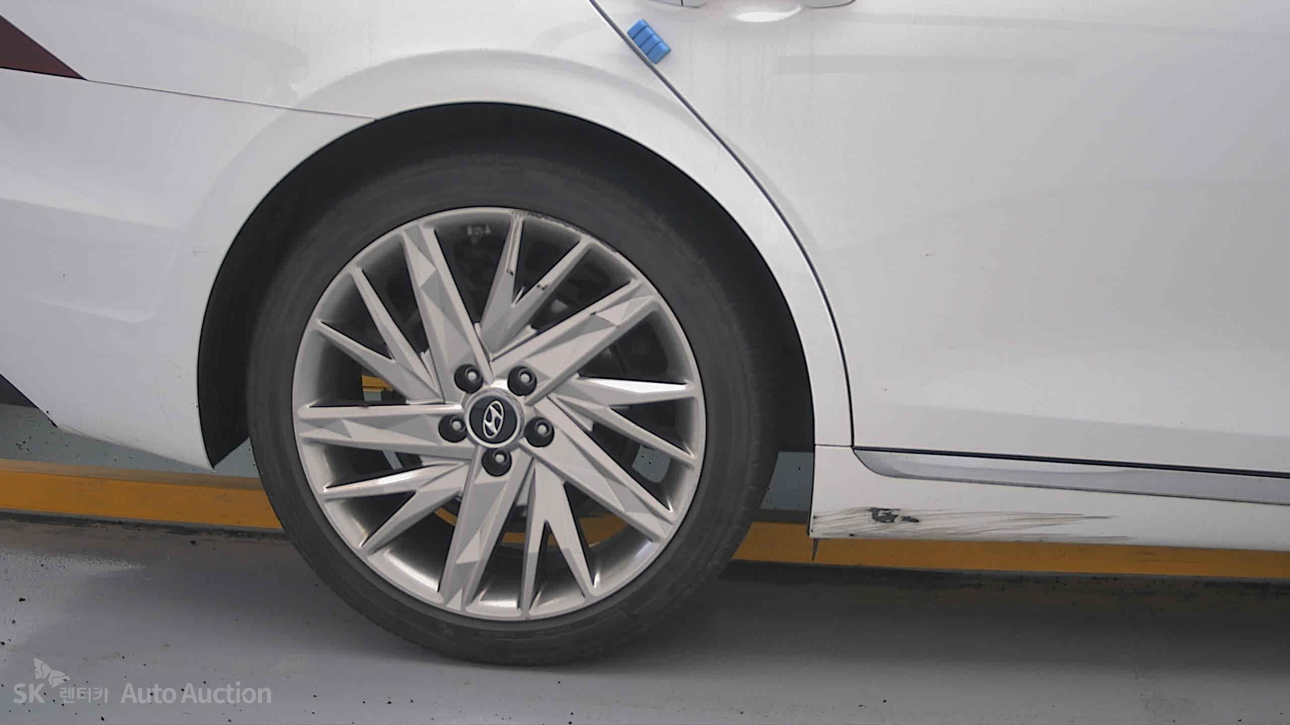 2021 - hyundai grandeur