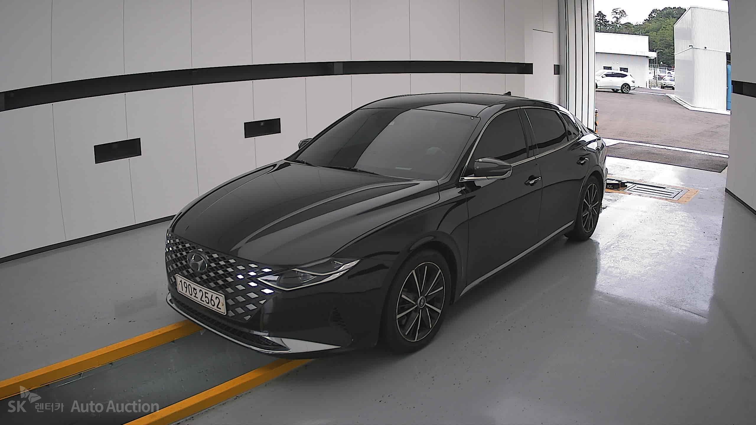 2022 - hyundai grandeur