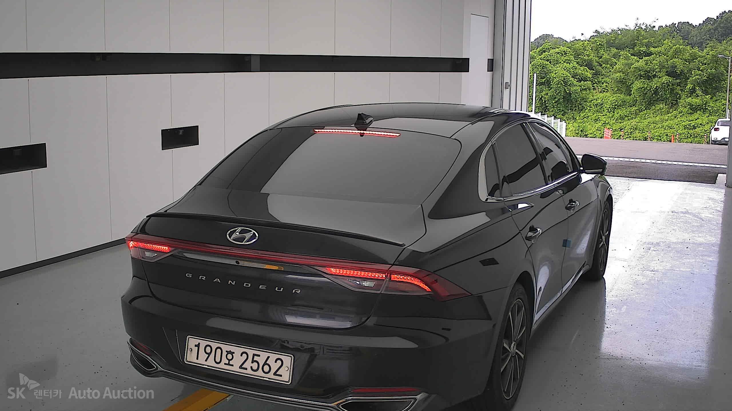 2022 - hyundai grandeur