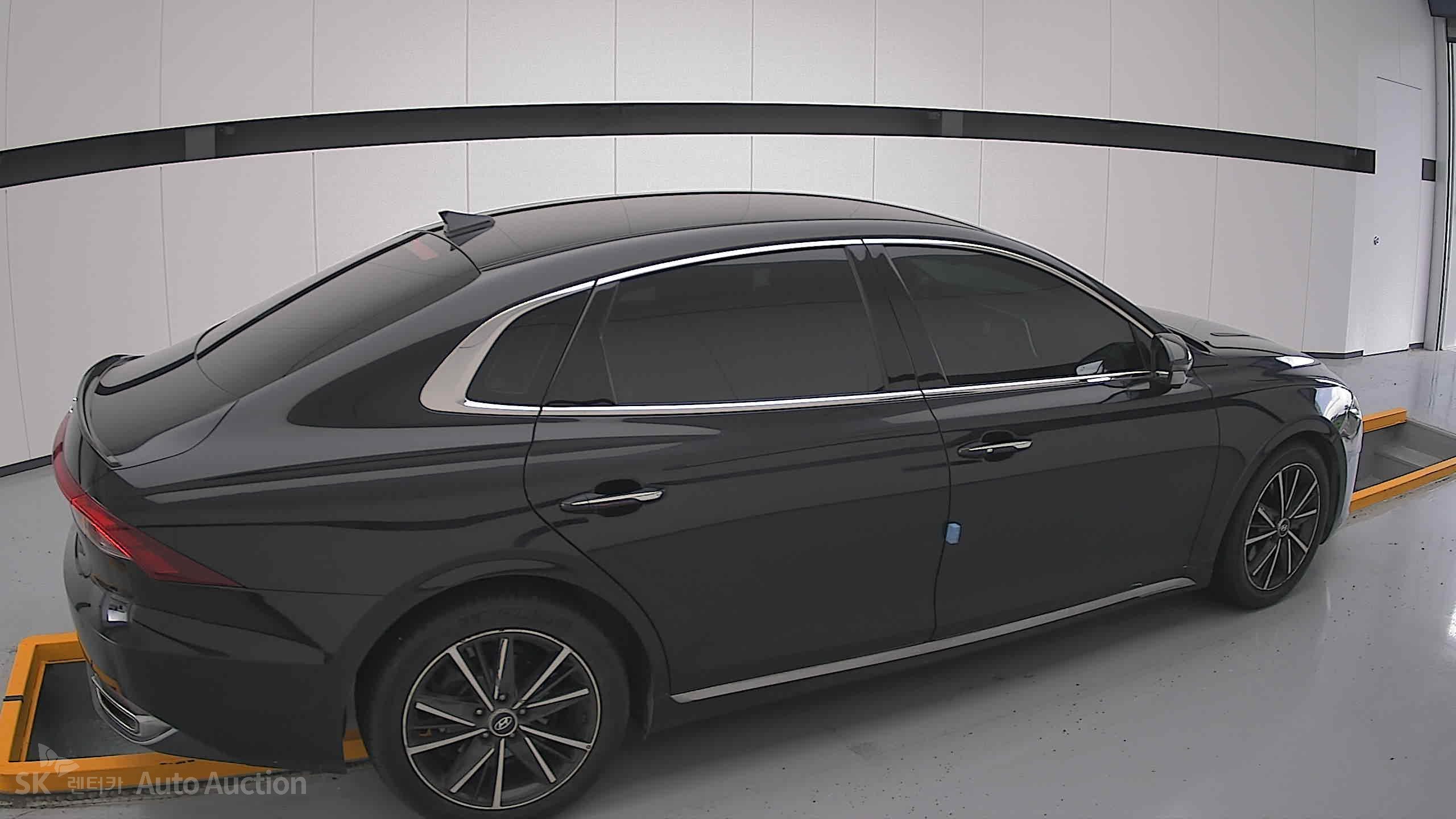2022 - hyundai grandeur