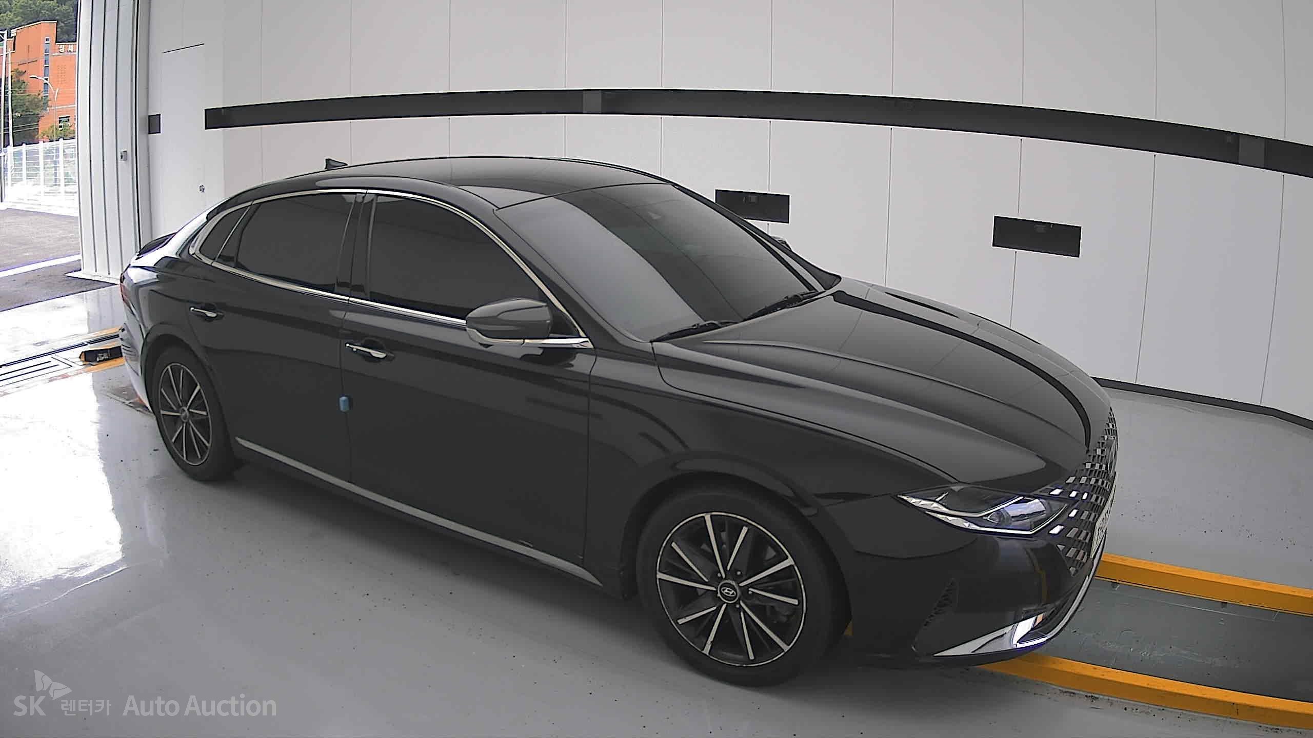 2022 - hyundai grandeur