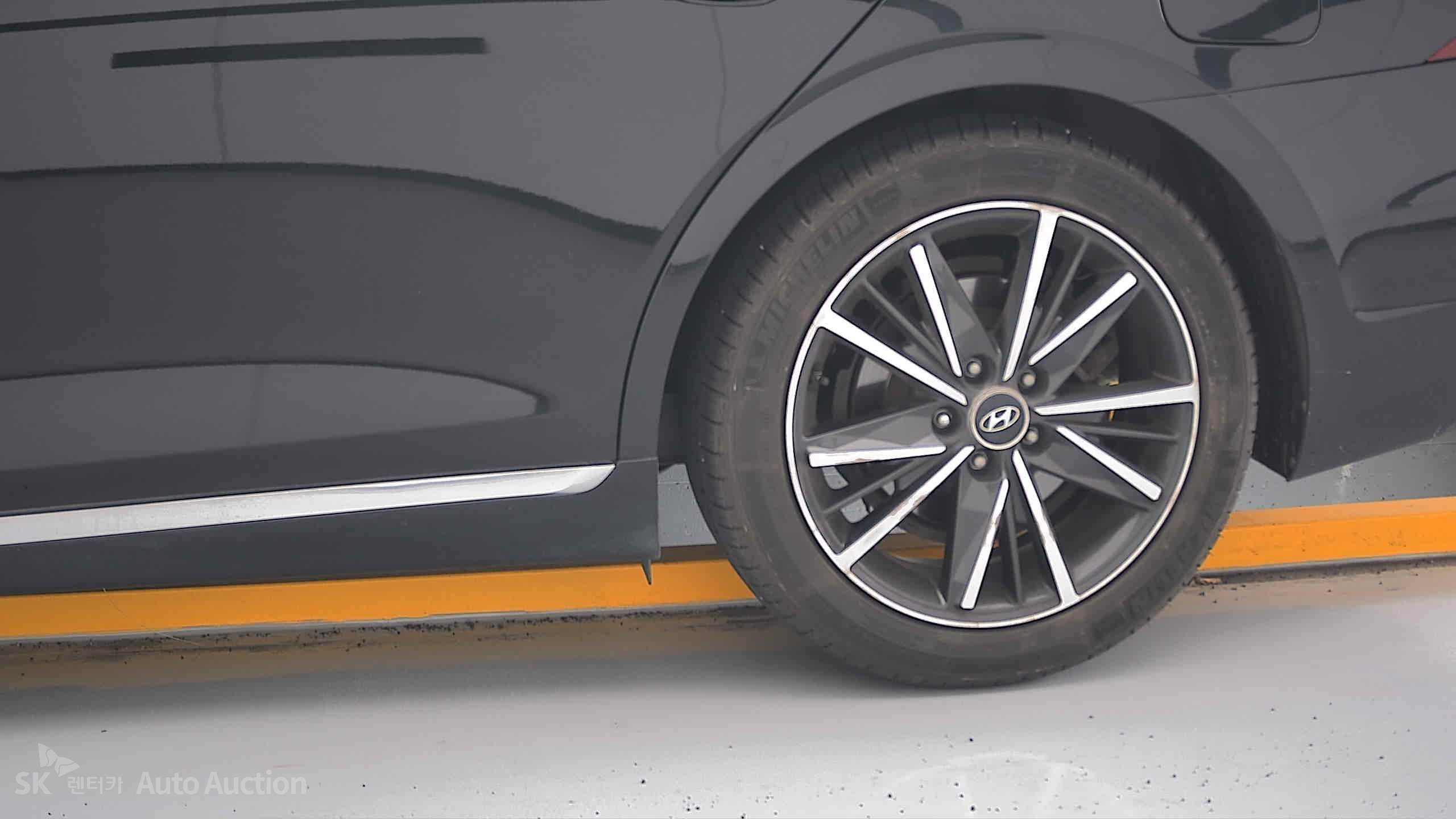 2022 - hyundai grandeur