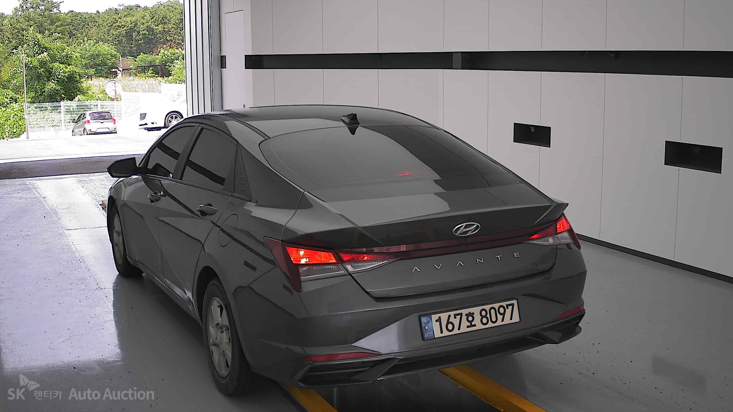 2021 - hyundai avante