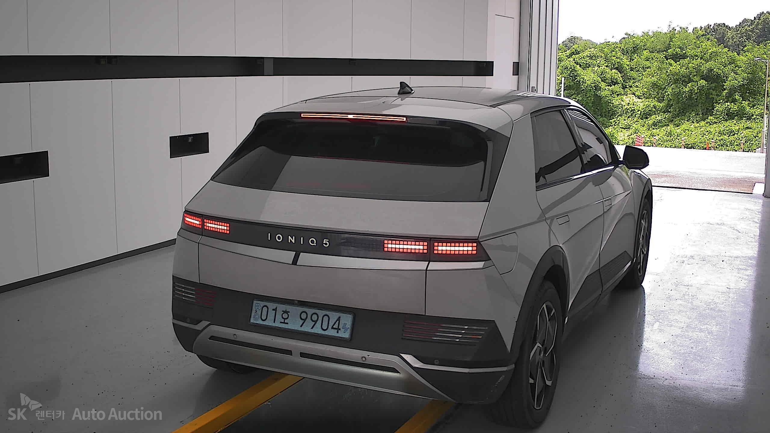 2022 - hyundai ioniq