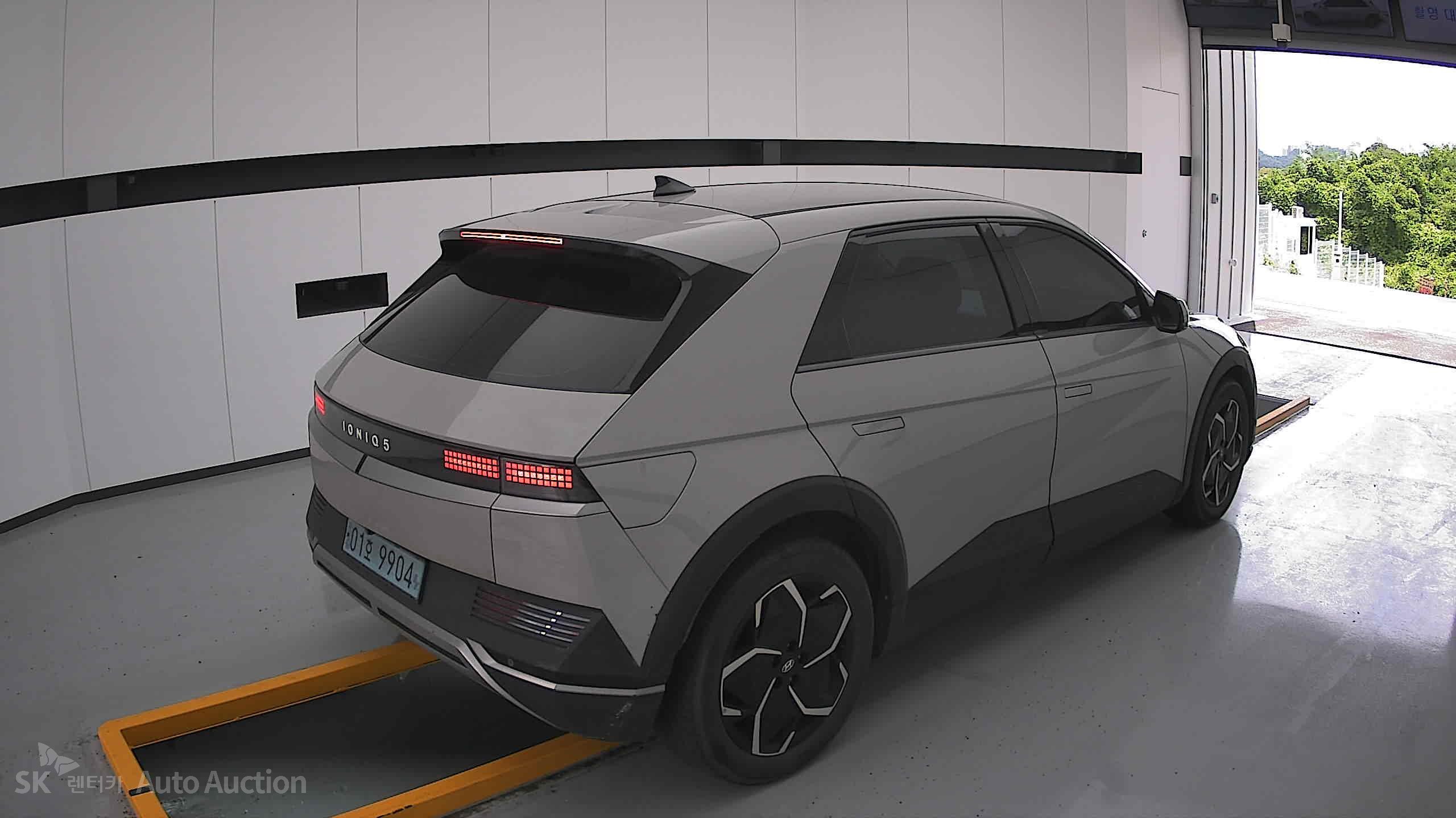 2022 - hyundai ioniq