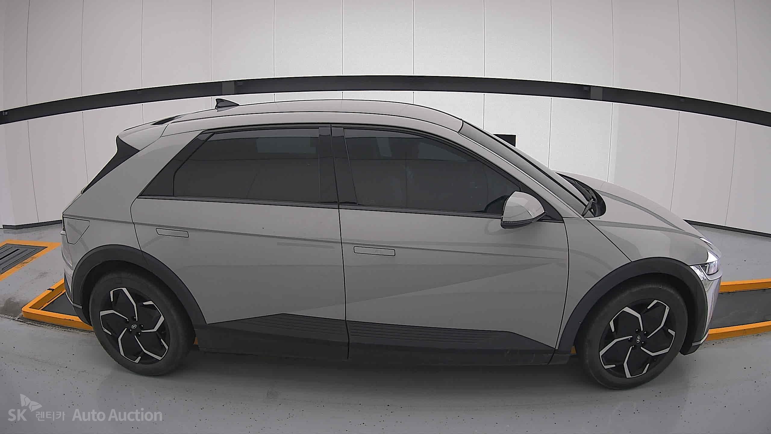 2022 - hyundai ioniq