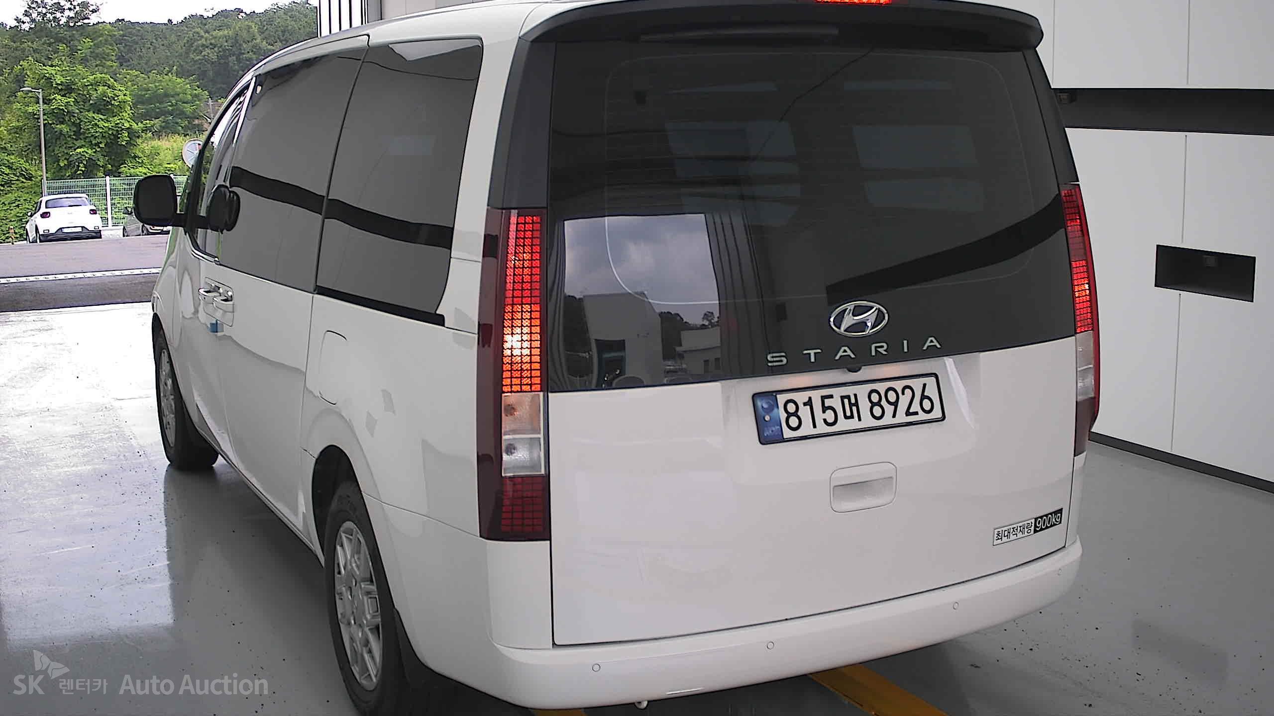 2023 - hyundai staria