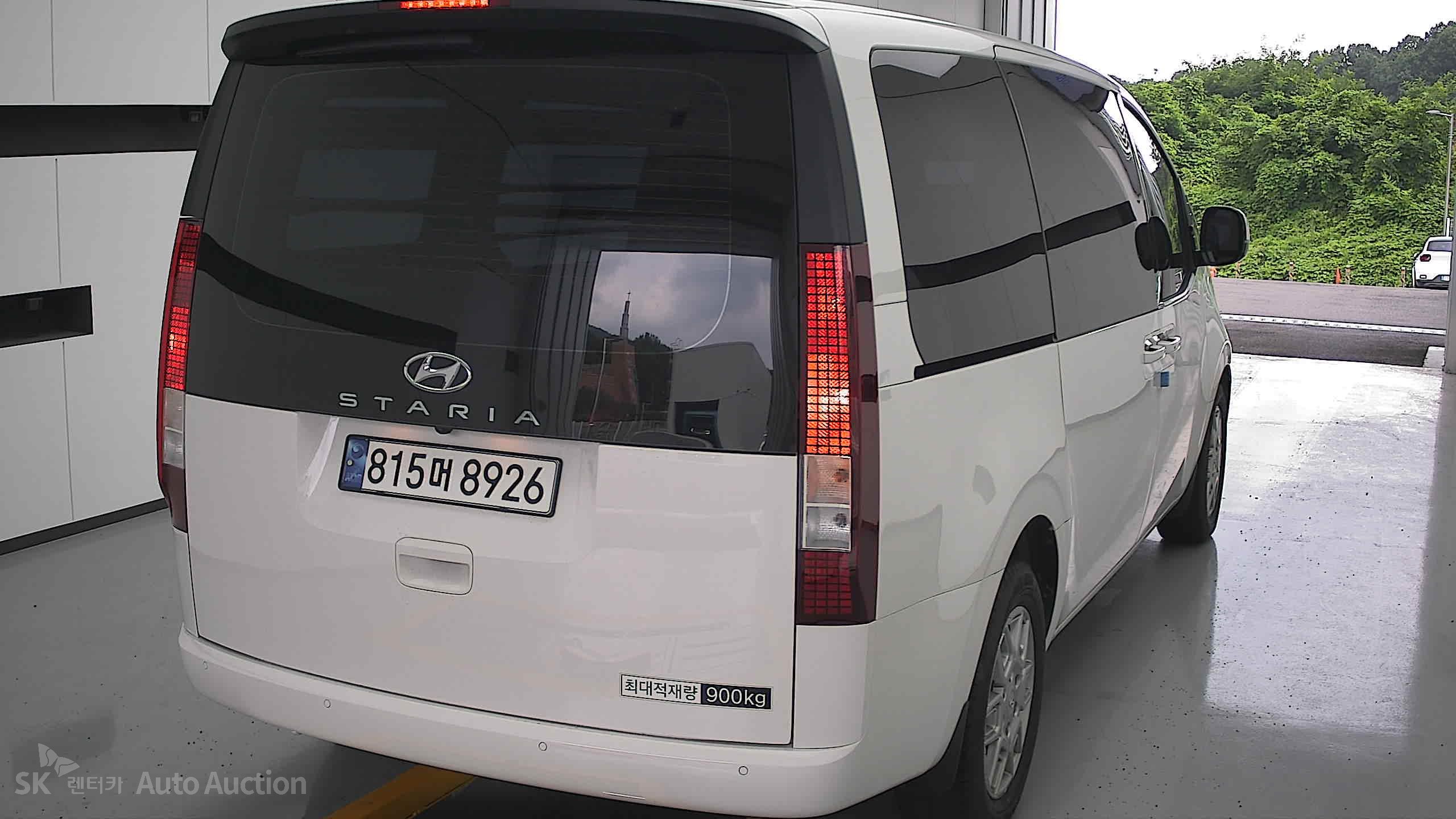 2023 - hyundai staria