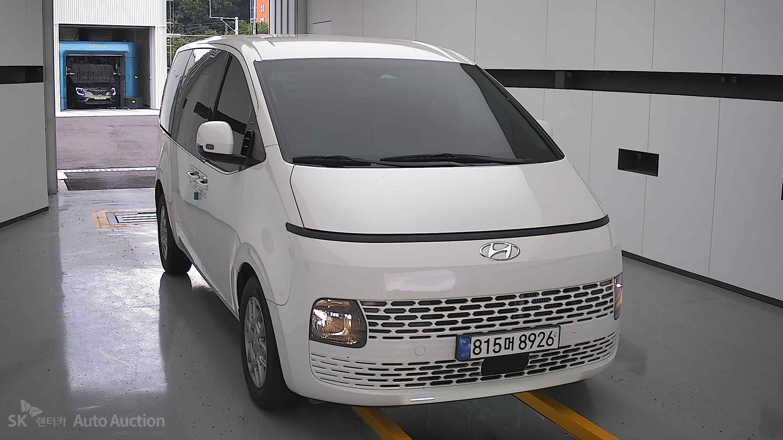 2023 - hyundai staria