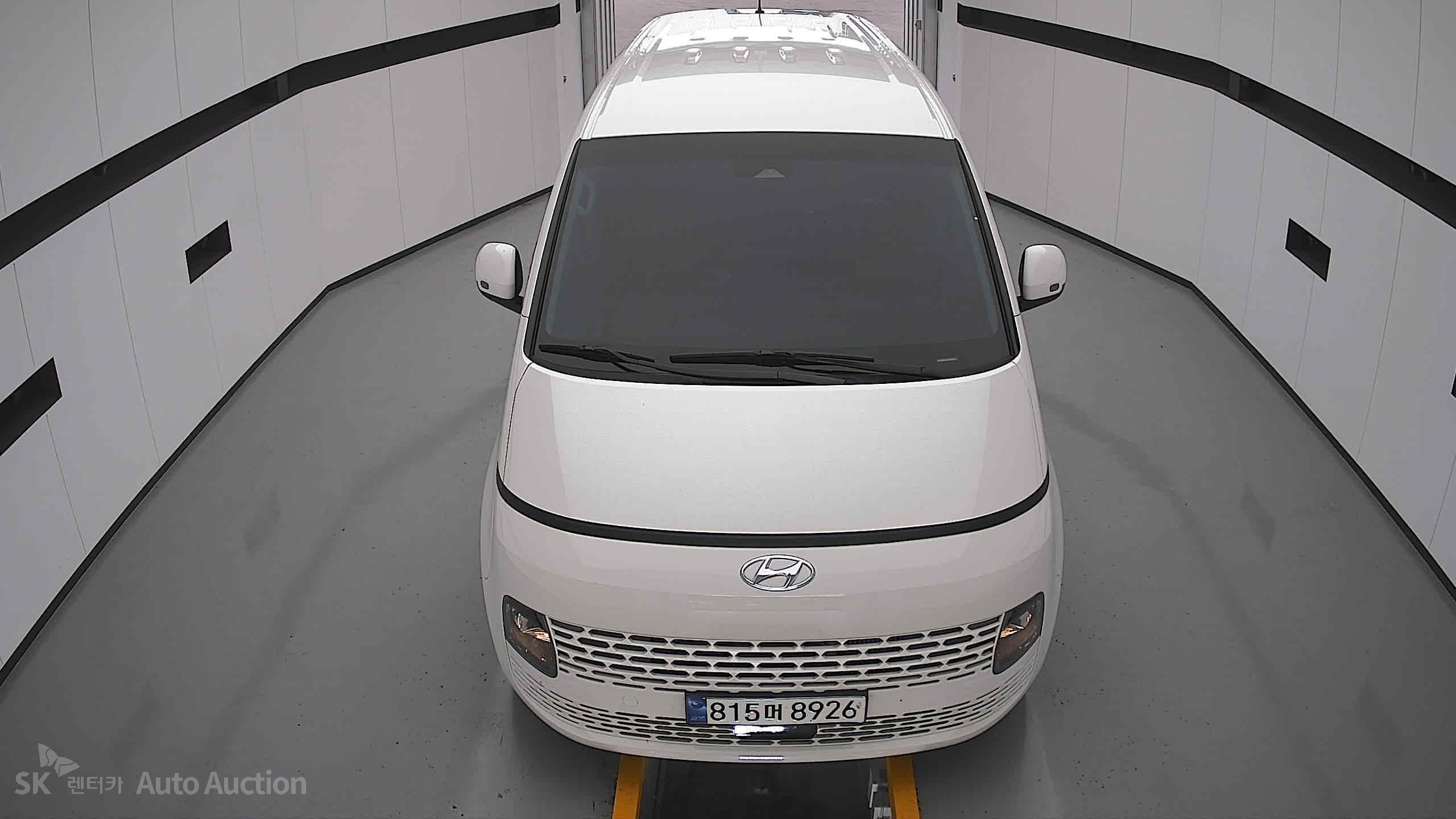 2023 - hyundai staria