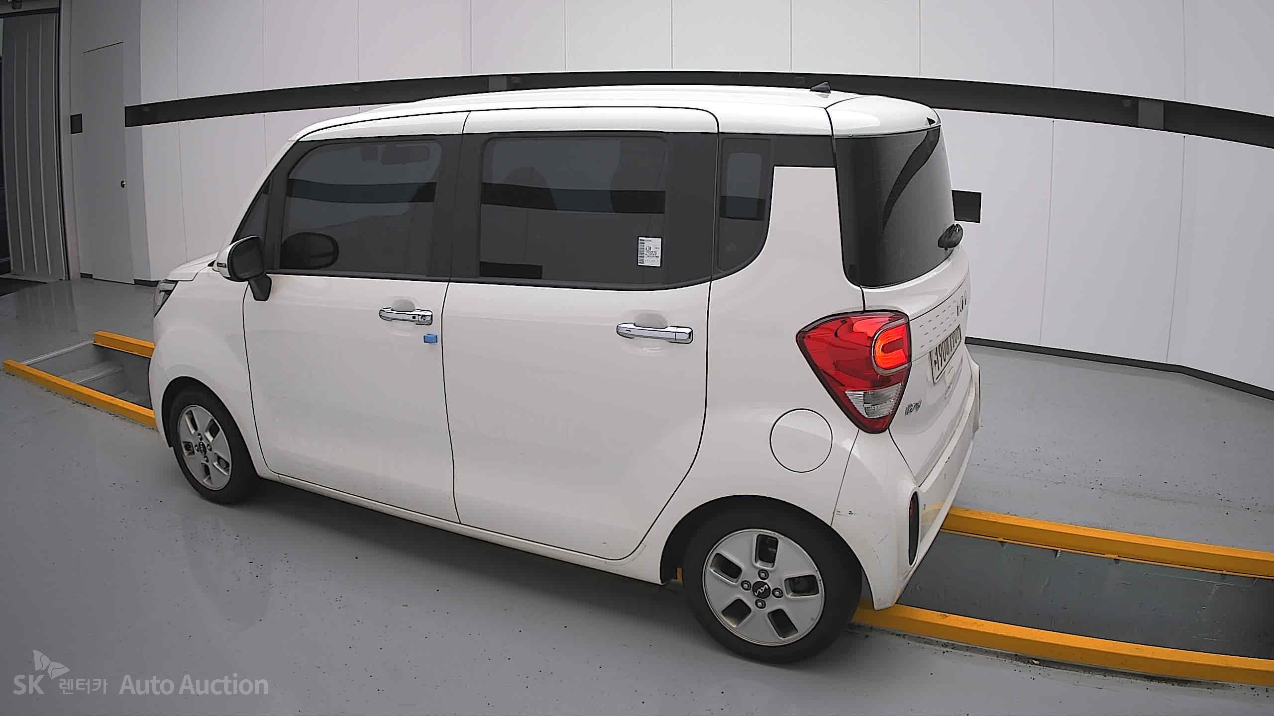 2022 - kia ray