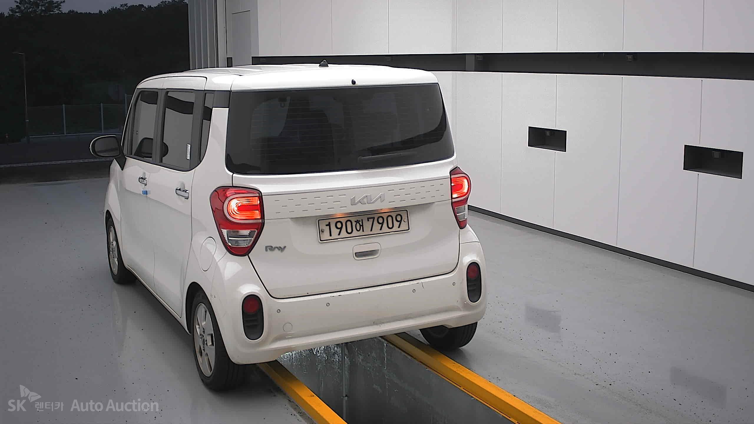 2022 - kia ray