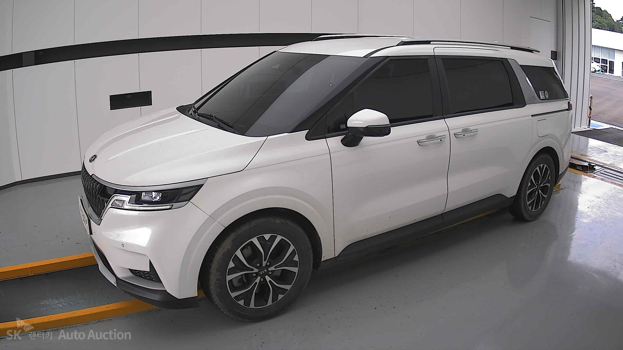 2021 - kia carnival