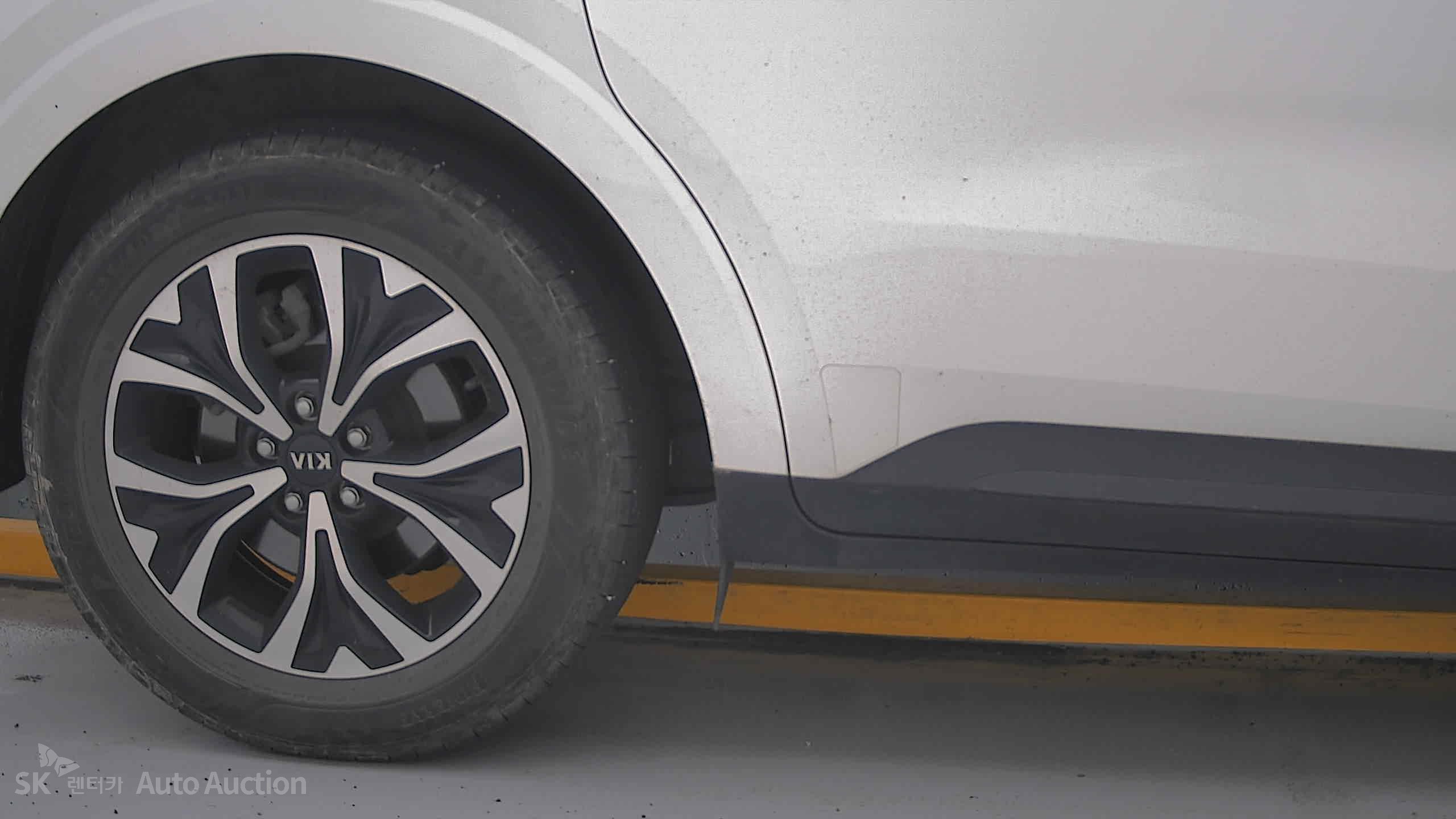 2021 - kia carnival