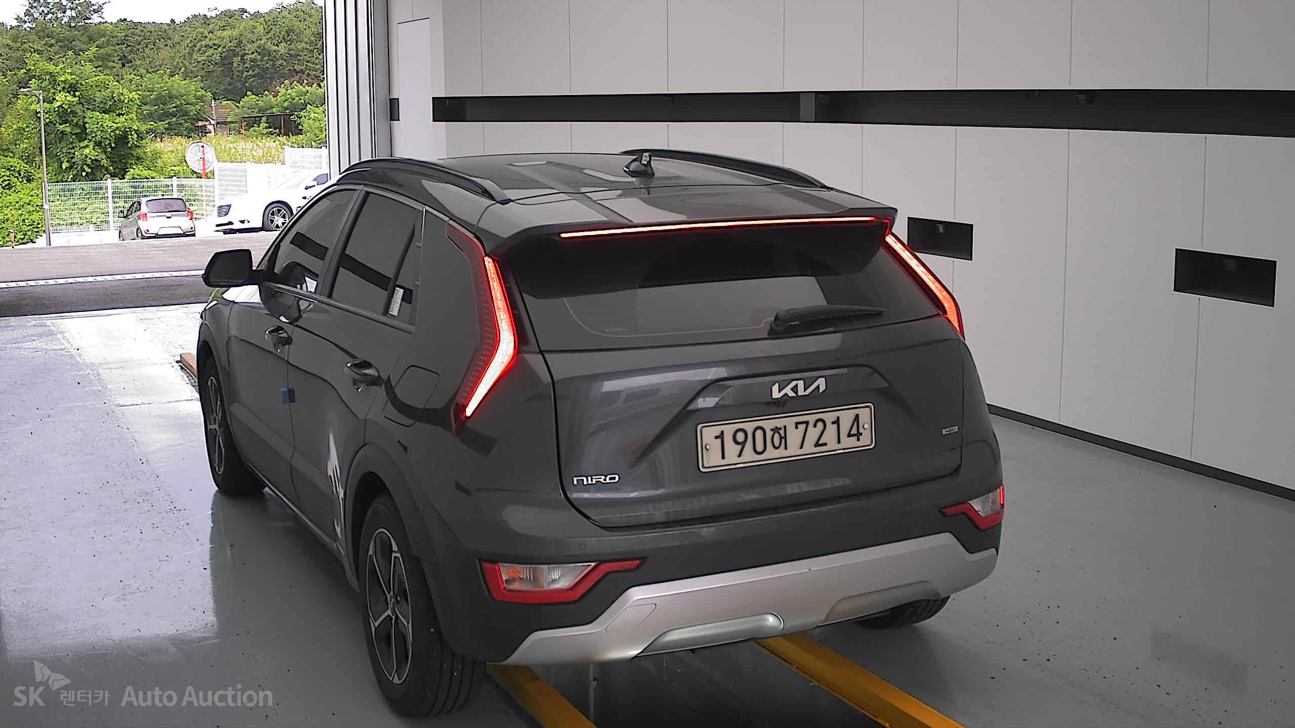2022 - kia all-new niro
