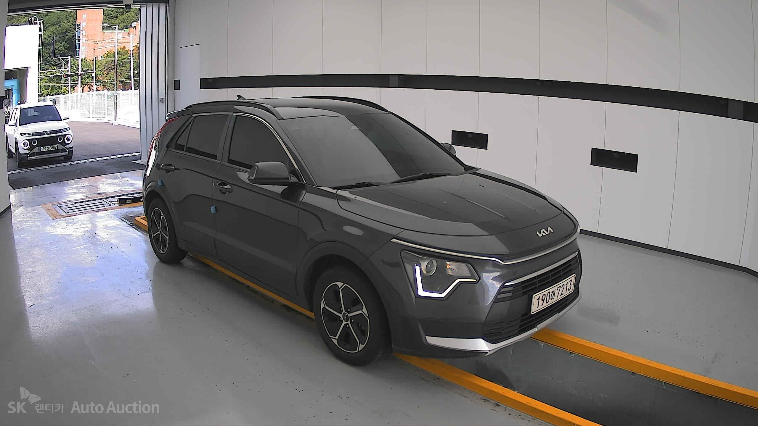2022 - kia all-new niro