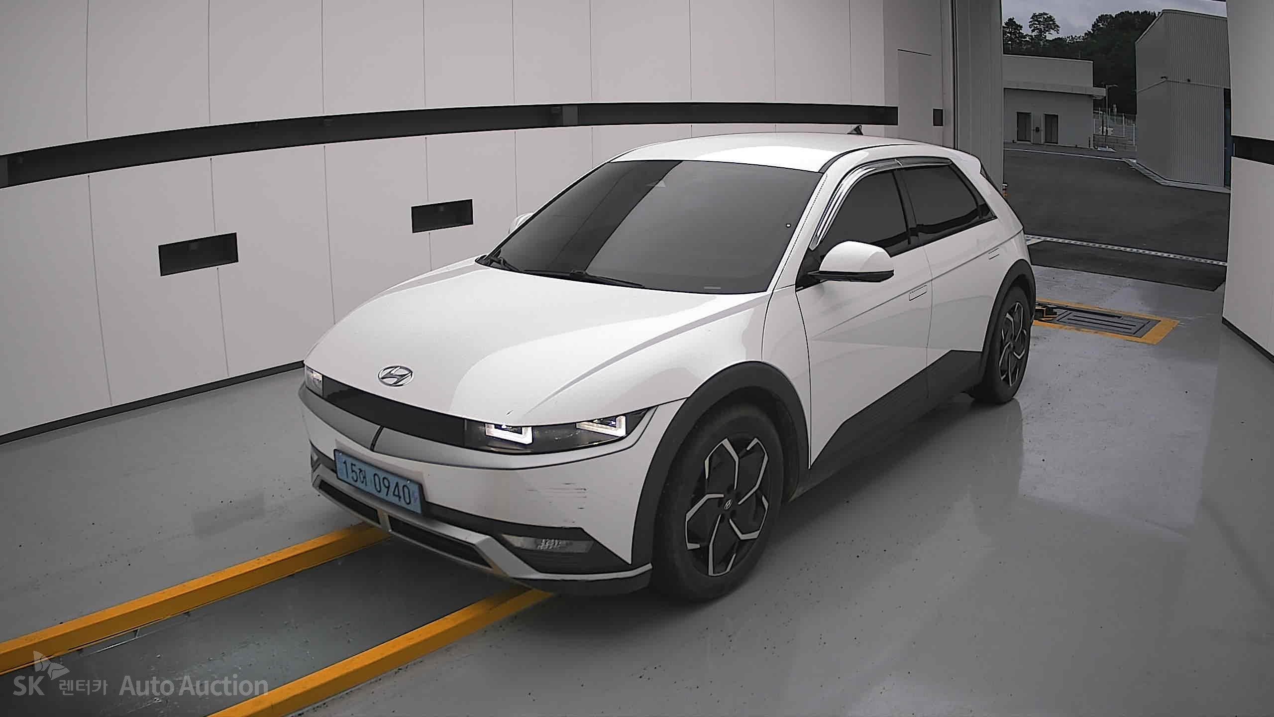 2022 - hyundai ioniq