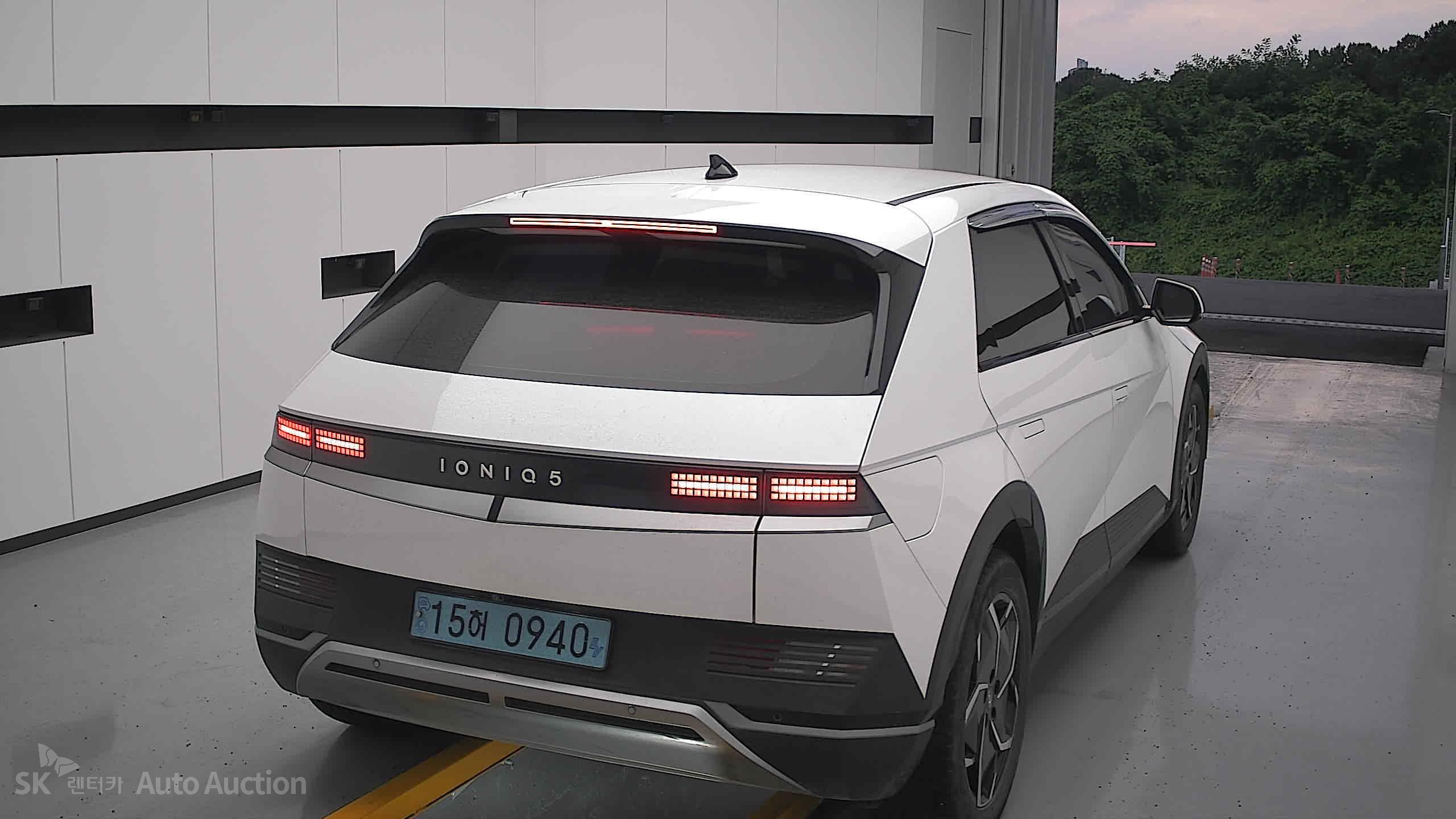 2022 - hyundai ioniq