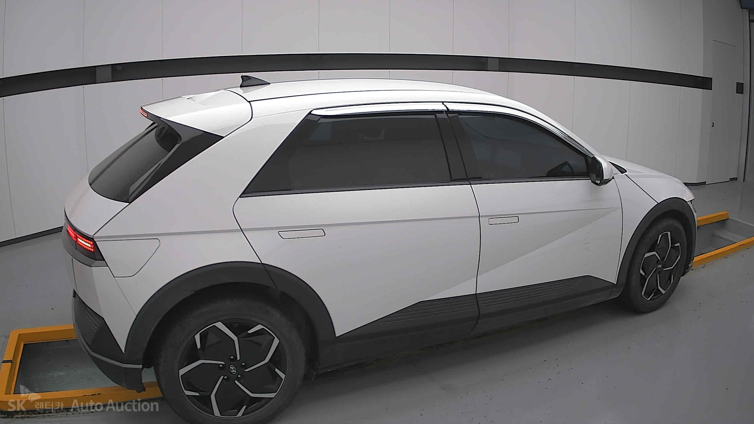 2022 - hyundai ioniq