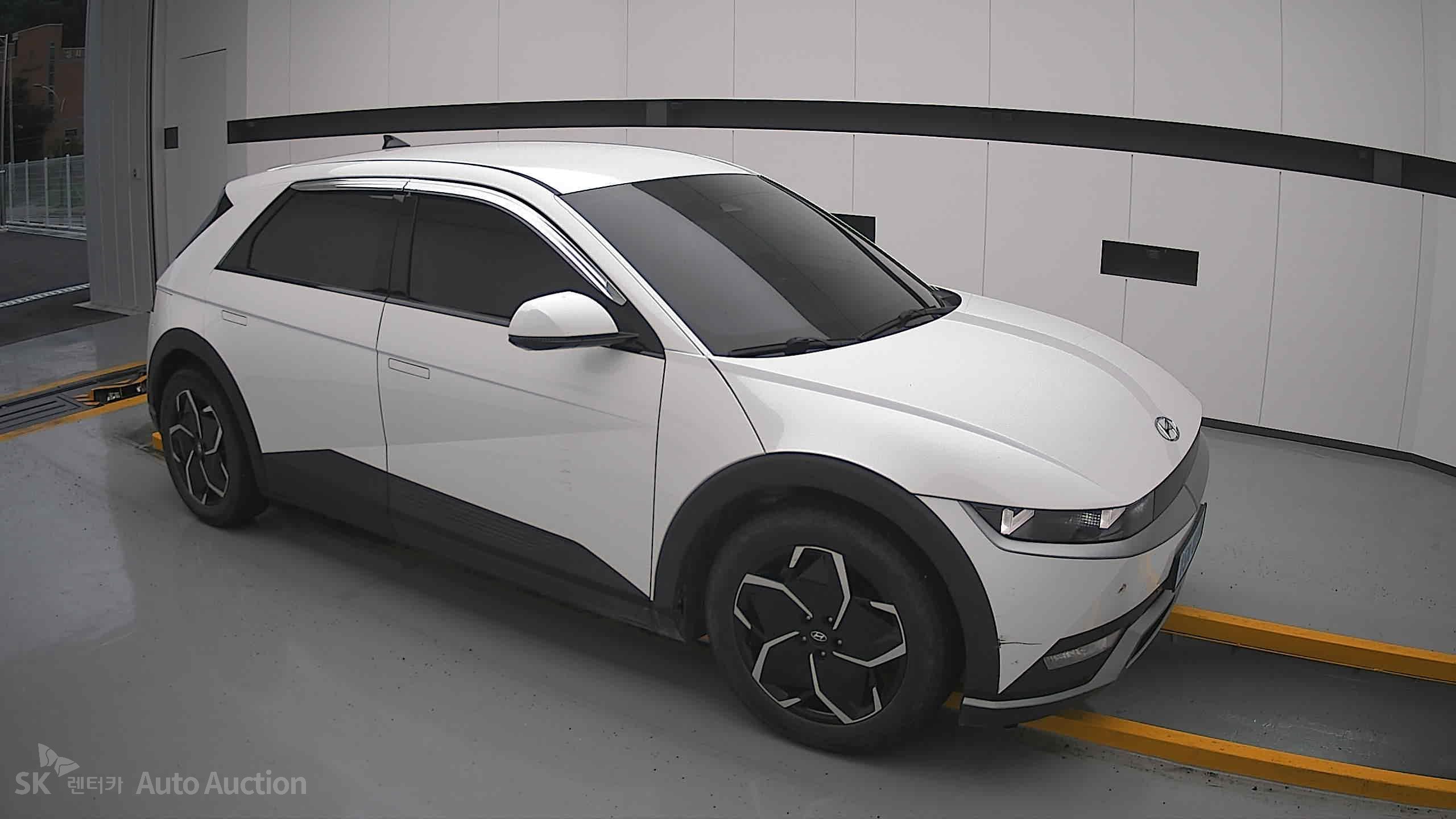 2022 - hyundai ioniq