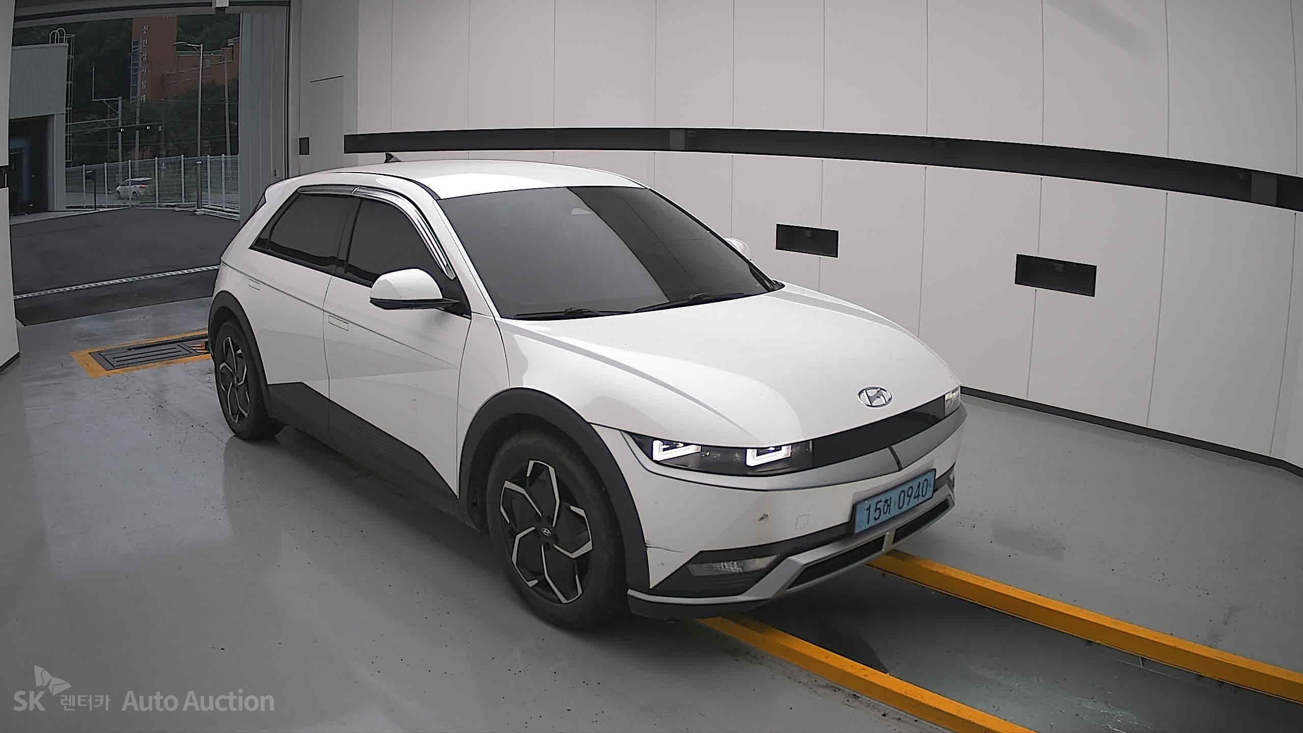 2022 - hyundai ioniq