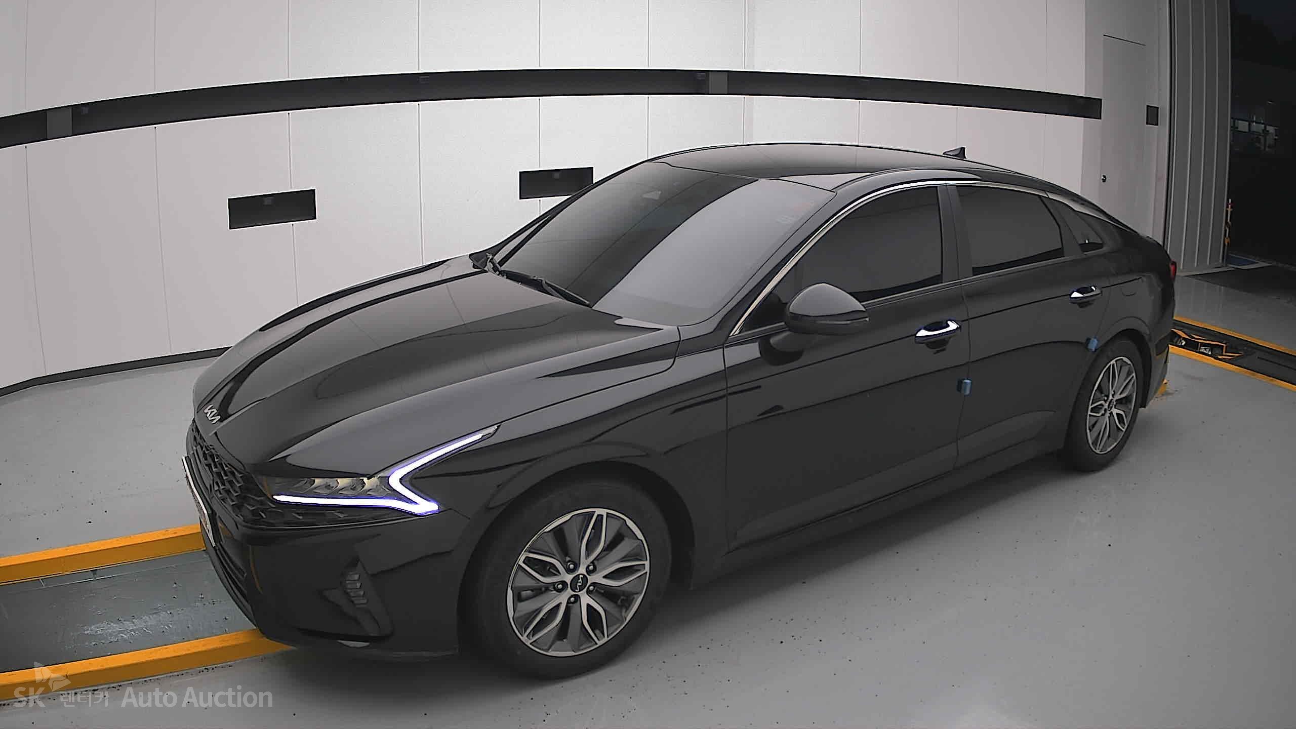 2022 - kia k5
